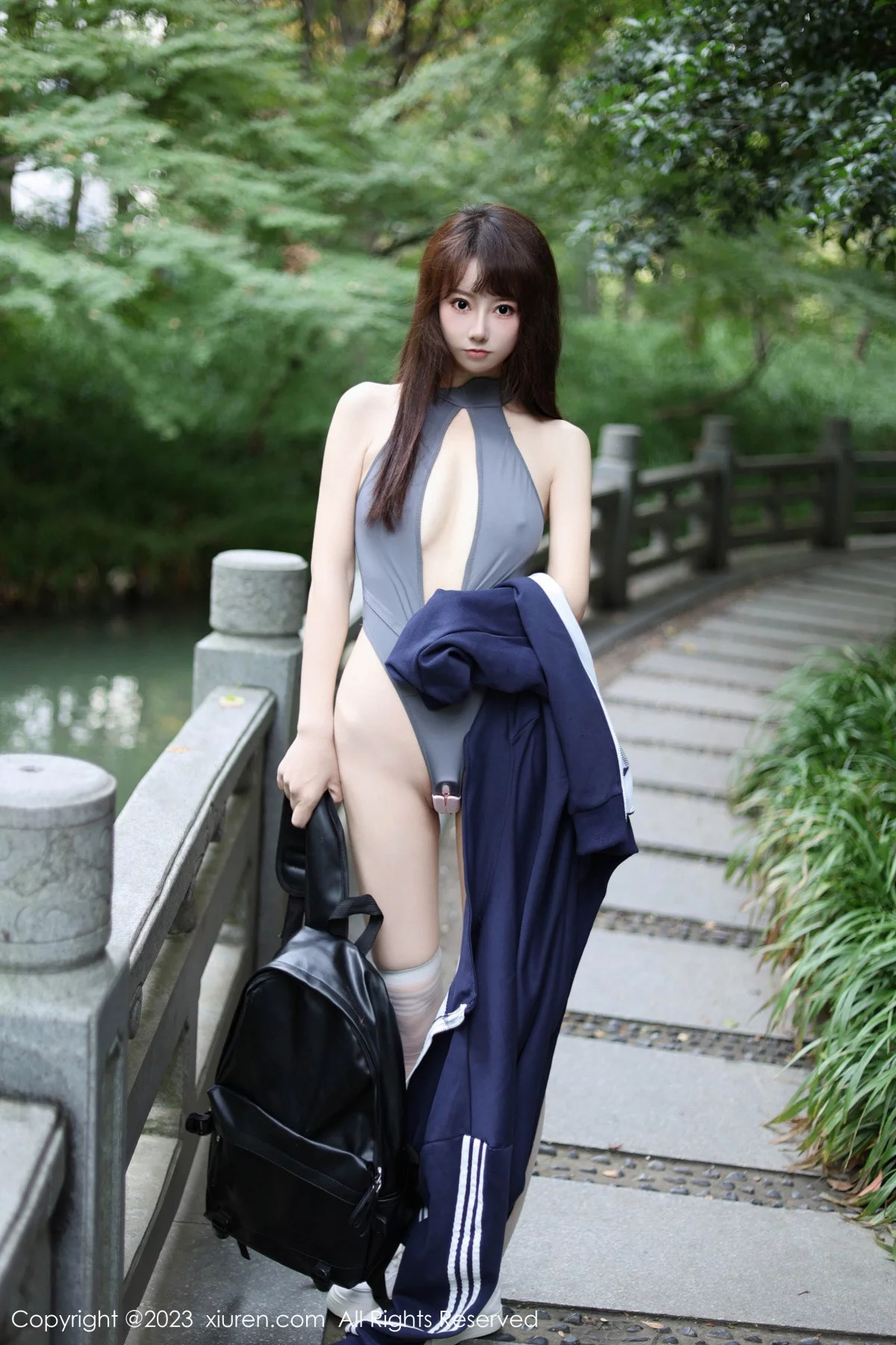 XiuRen第7784期_模特韩系学妹性感蓝色休闲服饰露灰色轻透连体内衣迷人诱惑写真69P
