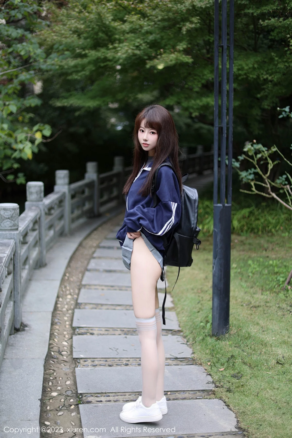 XiuRen第7784期_模特韩系学妹性感蓝色休闲服饰露灰色轻透连体内衣迷人诱惑写真69P