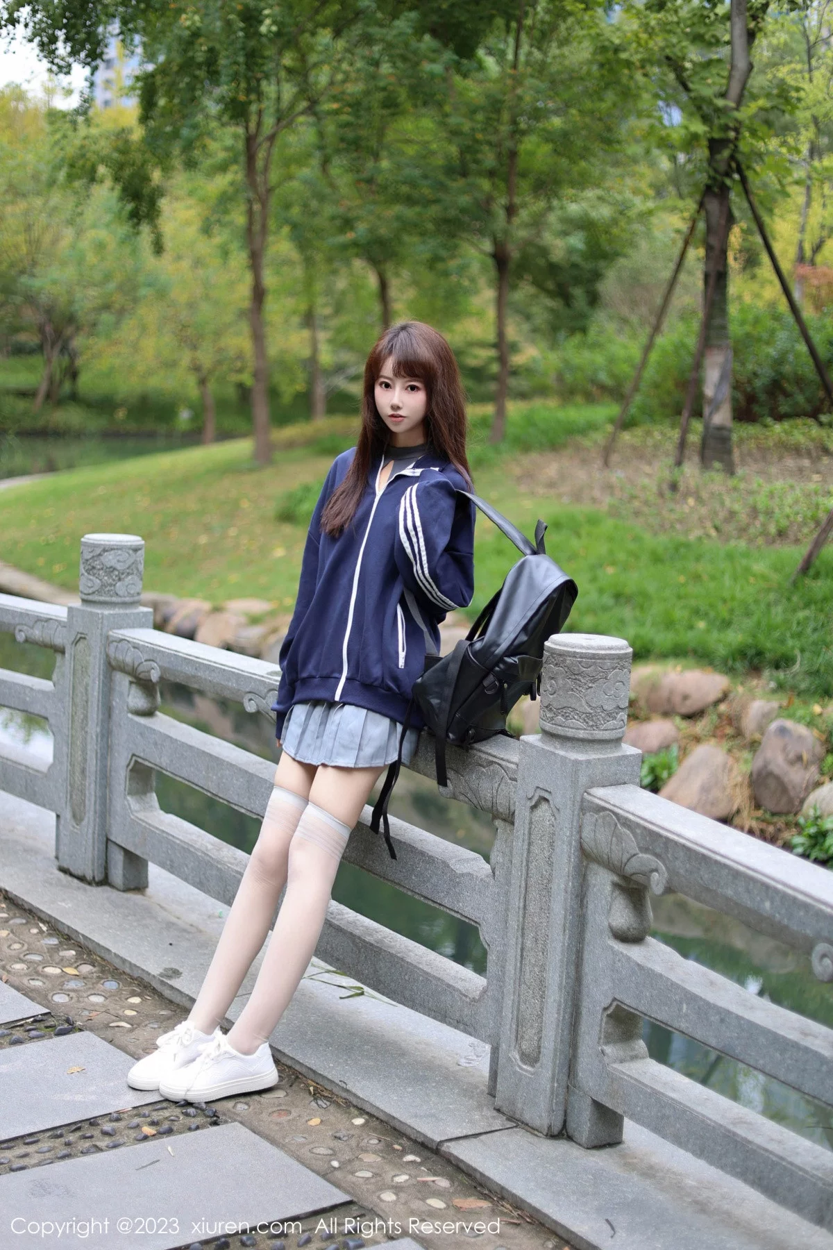 XiuRen第7784期_模特韩系学妹性感蓝色休闲服饰露灰色轻透连体内衣迷人诱惑写真69P