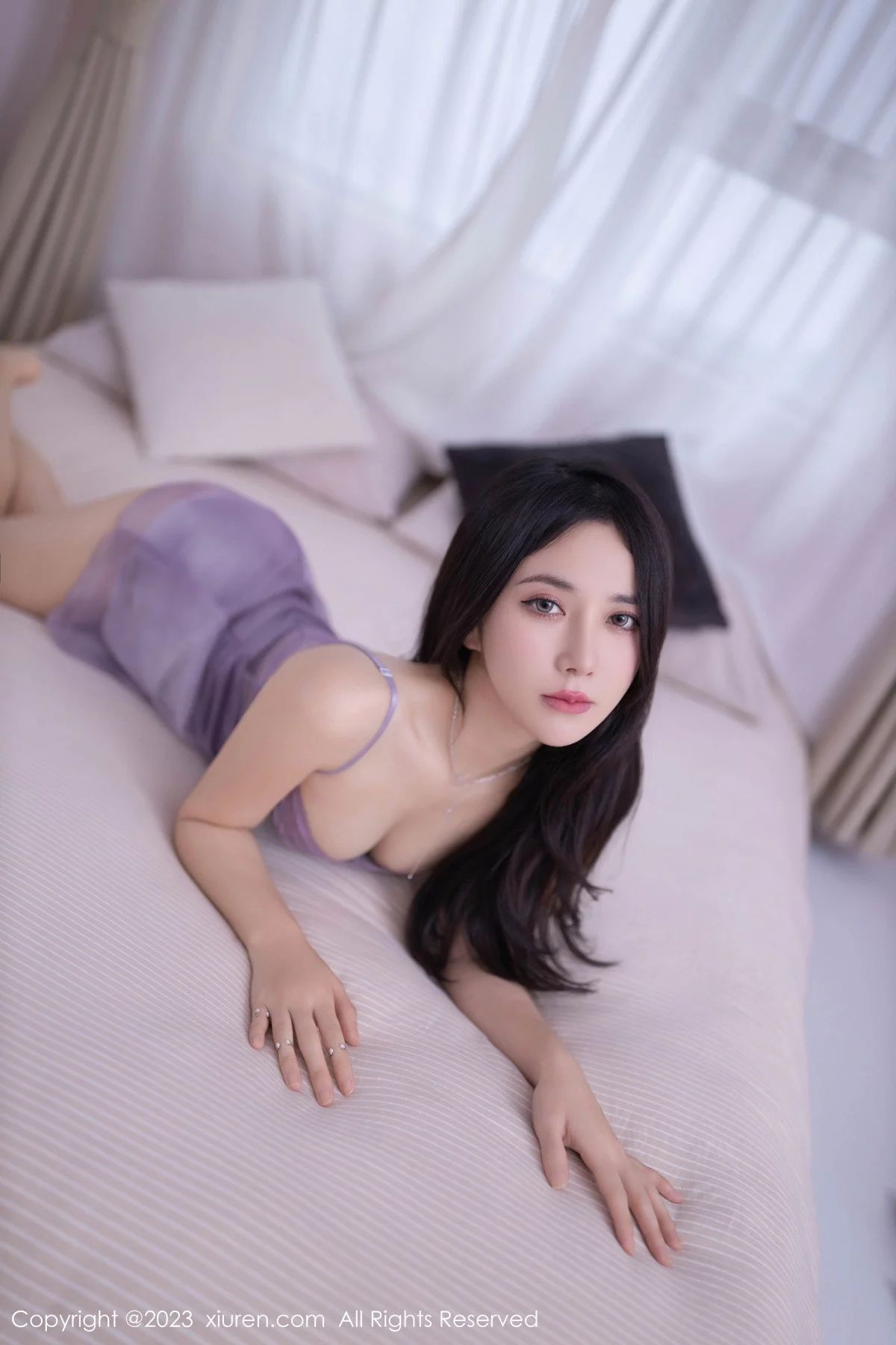 XiuRen第7786期_模特鱼子酱Fish性感紫色吊带连衣短裙半脱秀曼妙身姿诱惑写真80P