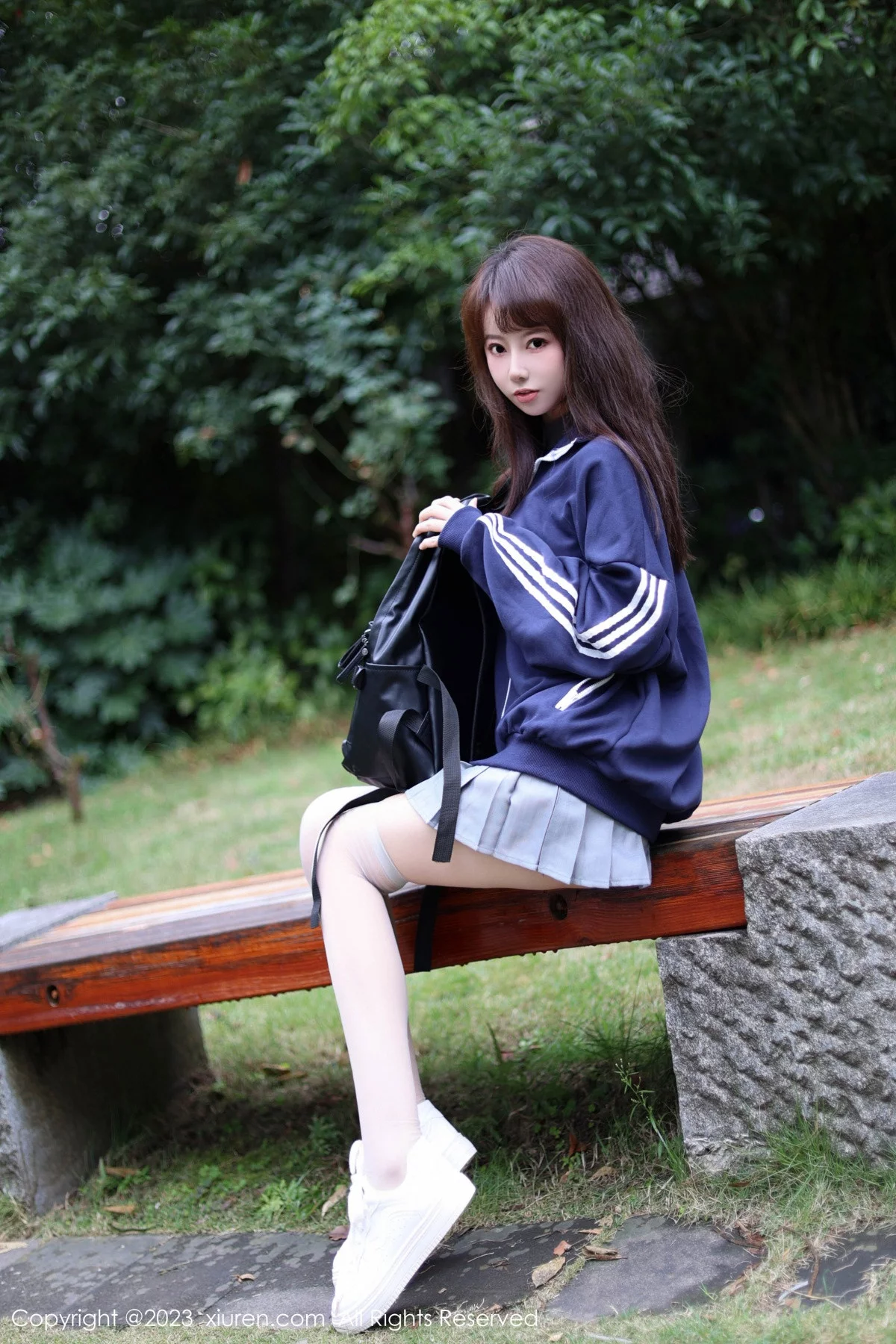 XiuRen第7784期_模特韩系学妹性感蓝色休闲服饰露灰色轻透连体内衣迷人诱惑写真69P