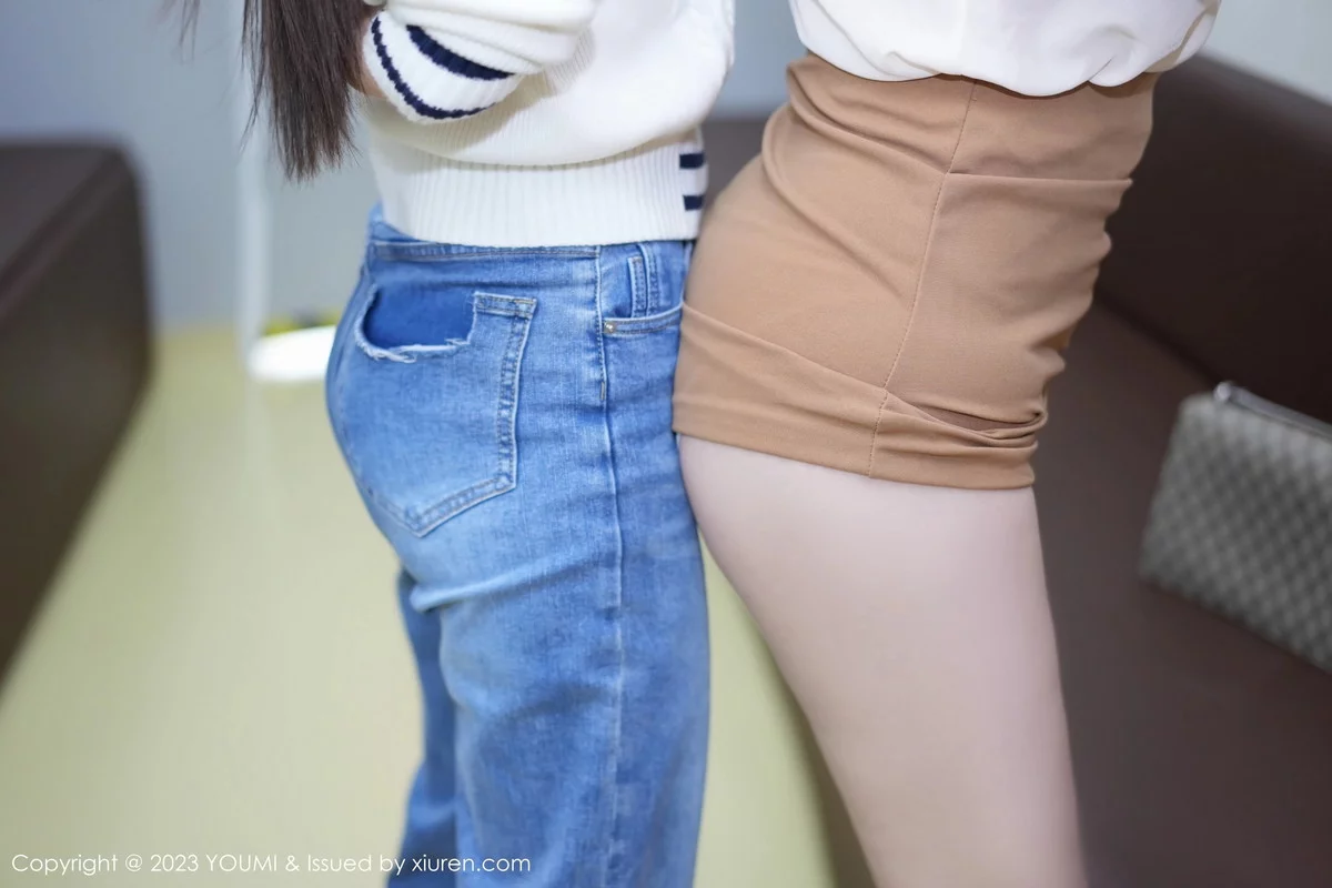 [YouMi尤蜜荟]Vol.1005_女神妲己_Toxic浅色上衣配短裙露蕾丝内衣秀美胸肥臀诱惑写真97P