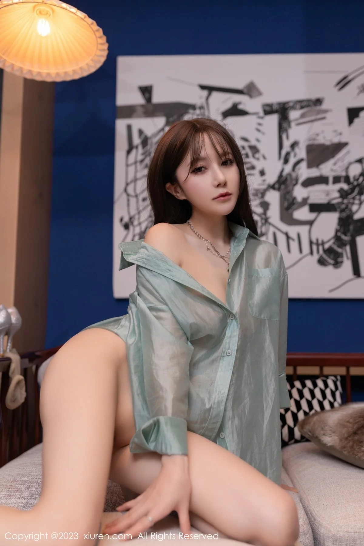 XiuRen第7721期_模特鱼子酱Fish性感红灰色内衣配原色丝袜秀曼妙身姿迷人写真79P