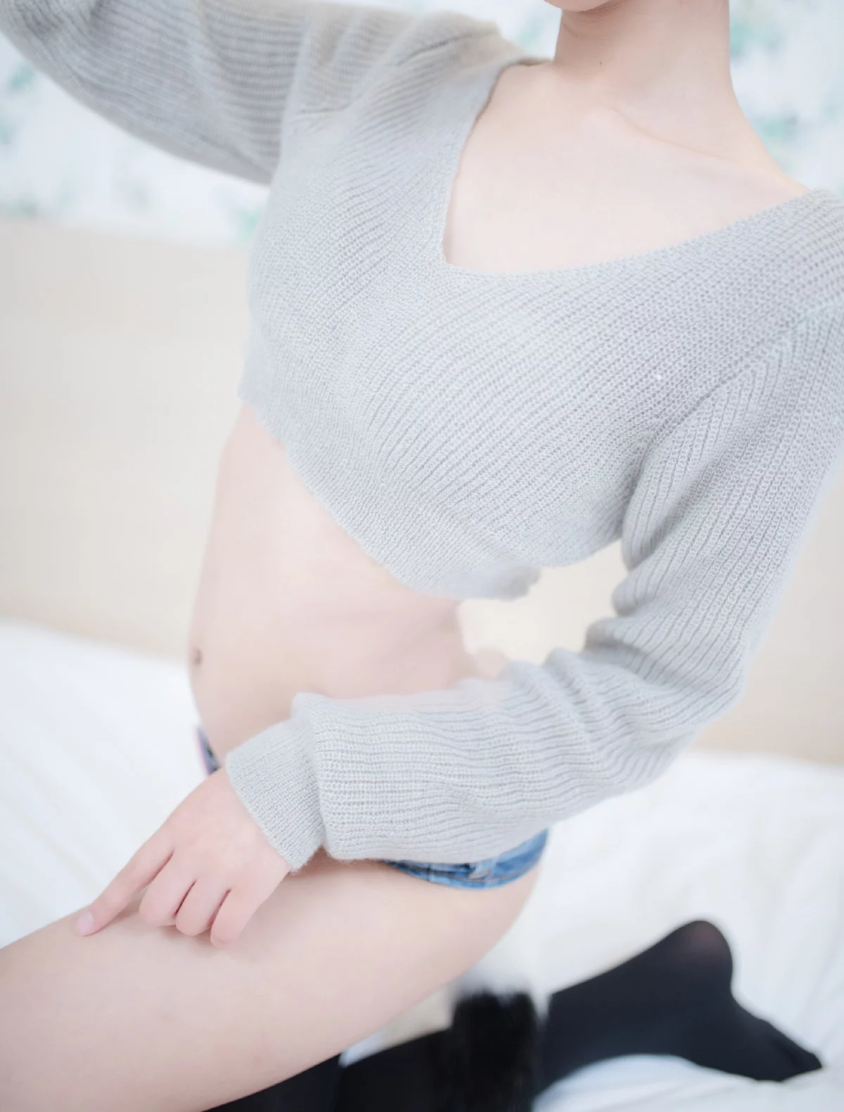 Coser美女羽天shine猫耳妹妹主题性感两套薄透学妹制服配白丝袜迷人诱惑写真130P