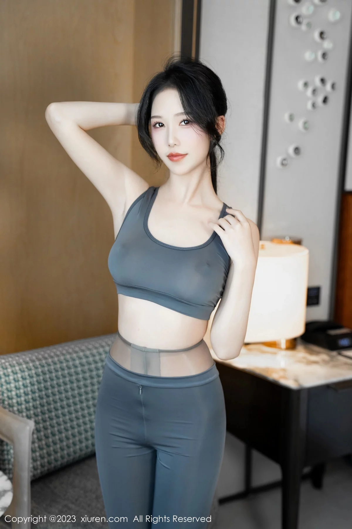 XiuRen第7882期_模特利世性感灰色瑜伽服饰配超薄无内灰丝秀曼妙身姿诱惑写真80P