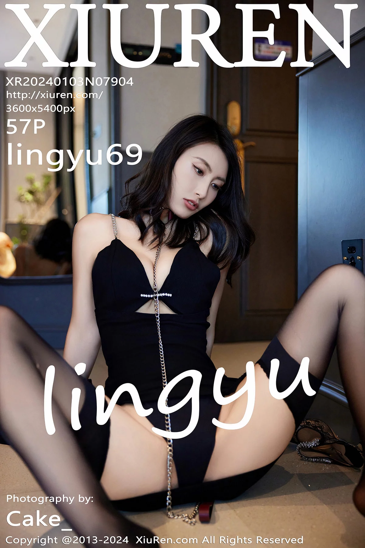 XiuRen第7904期_模特Lingyu69性感黑色服饰露黑色内衣配黑丝袜秀美腿诱惑写真57P
