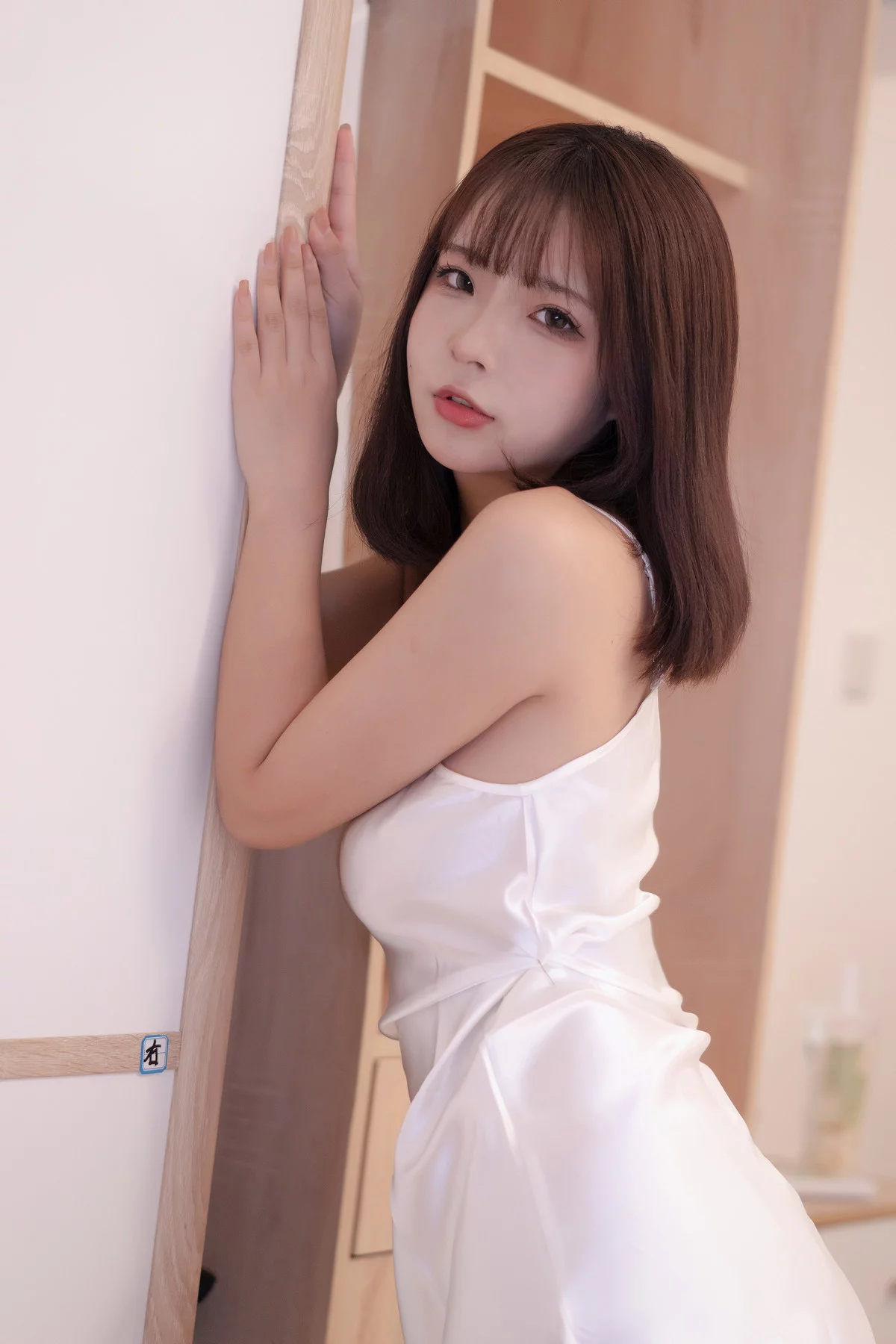 网络美女yuuhui玉汇约会我的女学生主题脱学妹制服露白色内衣秀丰满身材诱惑写真101P
