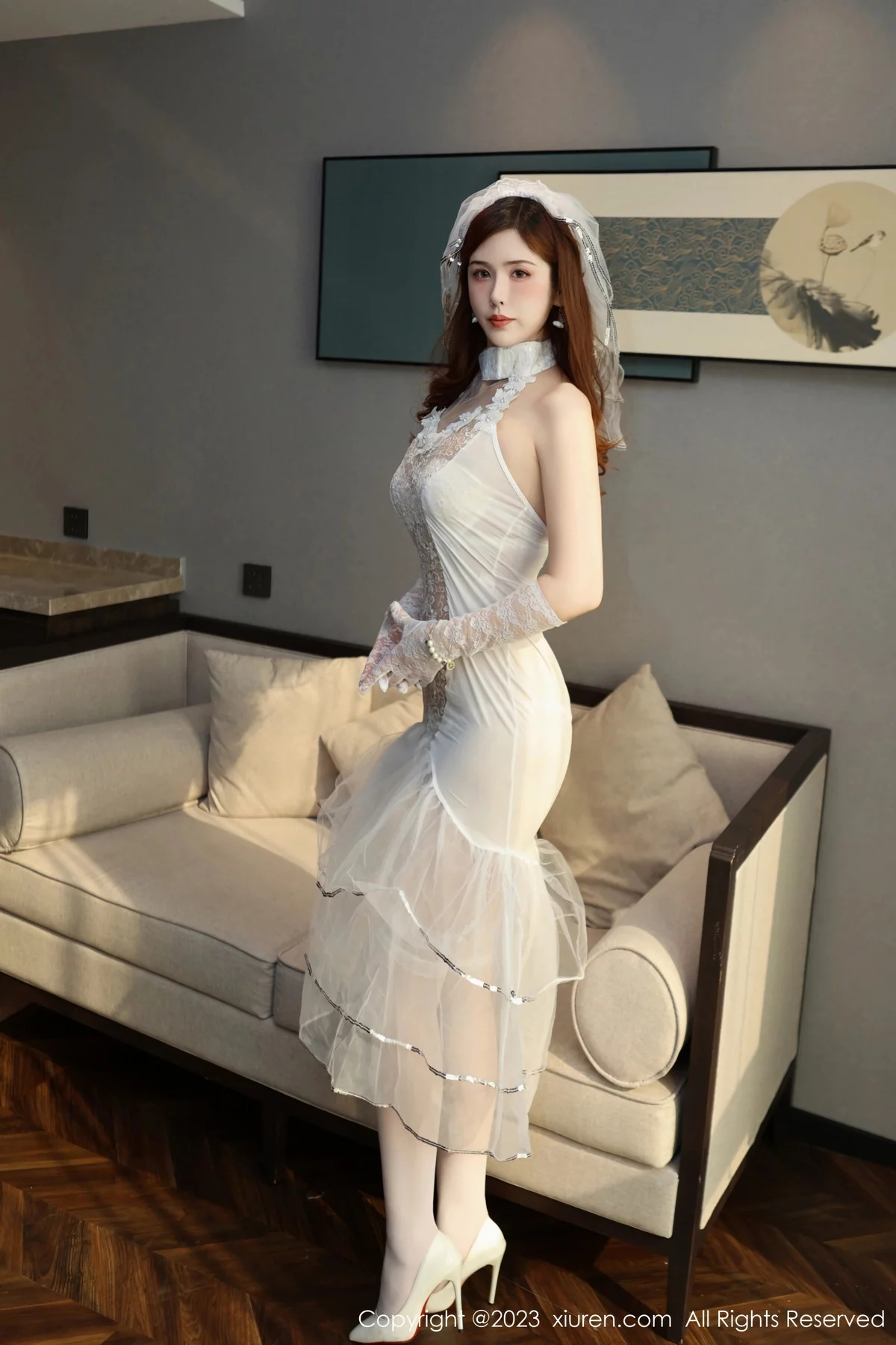 XiuRen第7834期_模特月野兔美妞性感白色婚纱服饰配白丝吊袜秀惹火身材诱惑写真75P