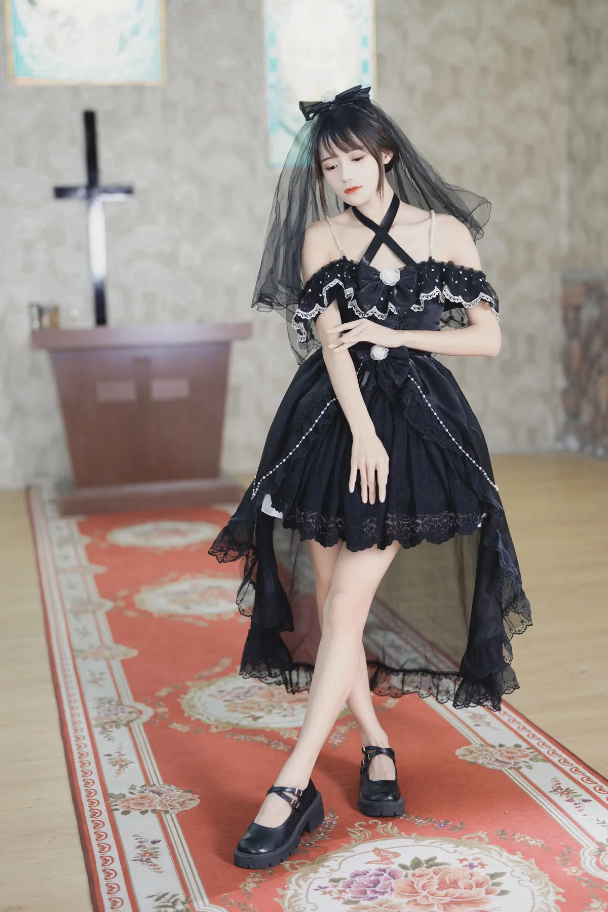 Coser美女兔子Zzz不吃胡萝卜契约十字主题性感黑色婚纱礼裙秀白嫩肌肤迷人写真27P