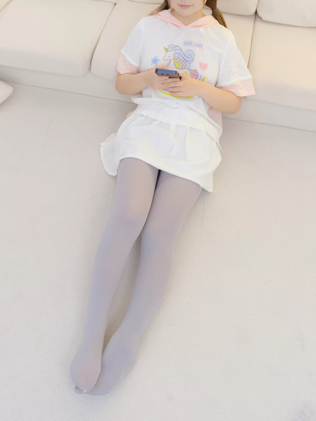 萝莉写真机构森萝财团Sia试拍主题私房多套性感服饰配超薄无内灰丝秀翘臀诱惑写真148P