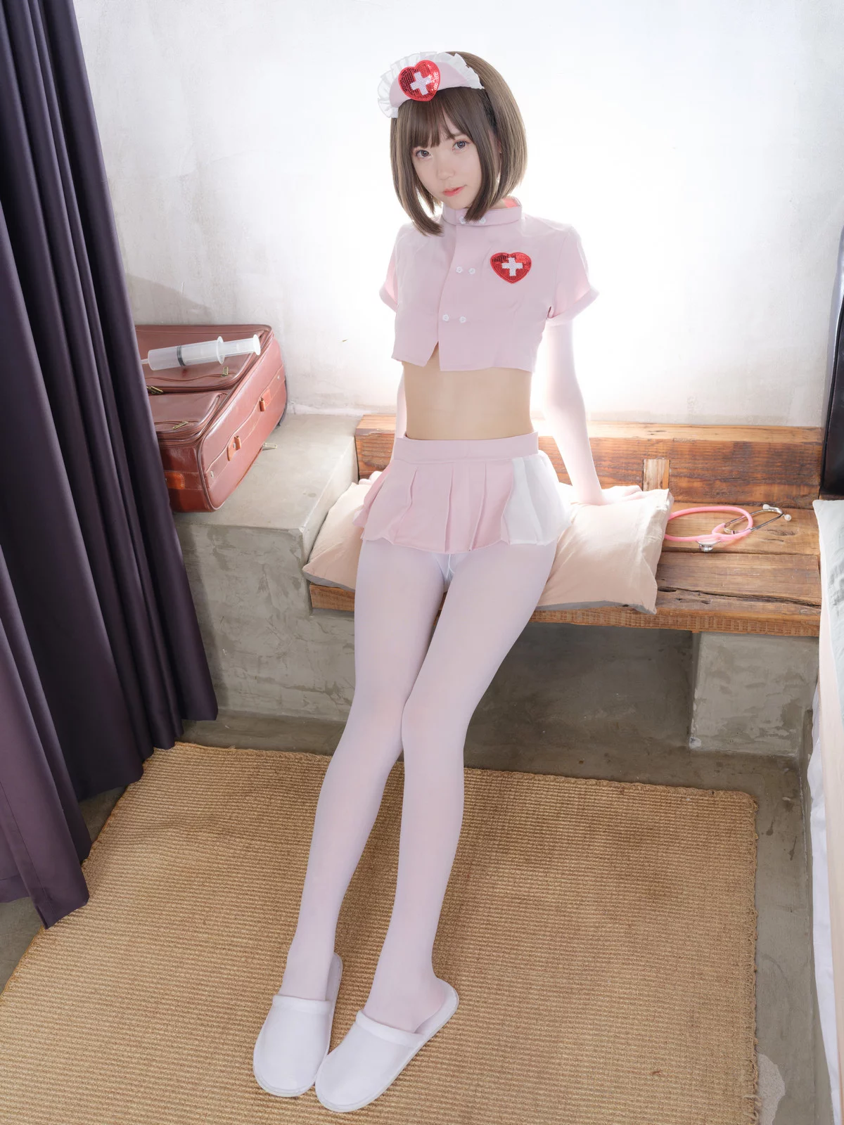 萝莉写真机构森萝财团蜃楼02主题性感粉色超短护士装配超薄无内白丝秀美腿诱惑写真103P