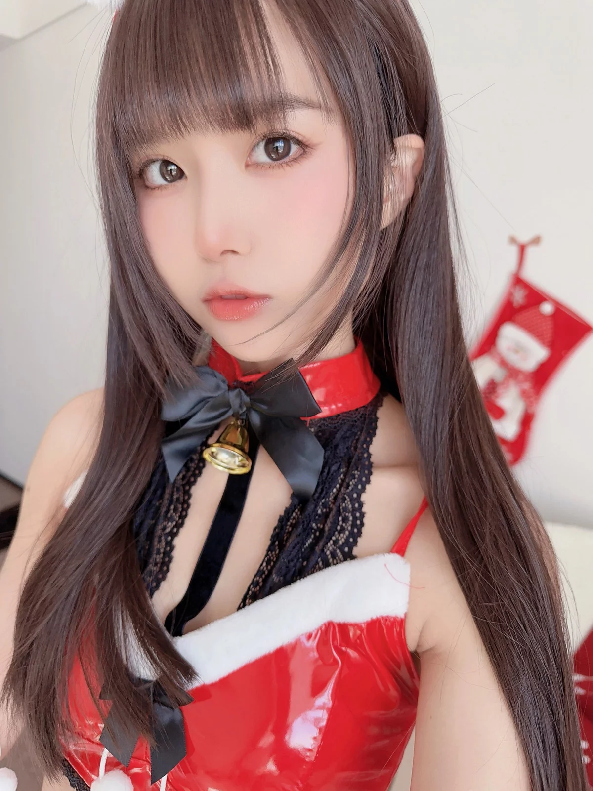 Coser美女布丁大法圣诞兔主题性感红色短裙套装配闪亮黑丝秀翘臀美腿诱惑写真76P