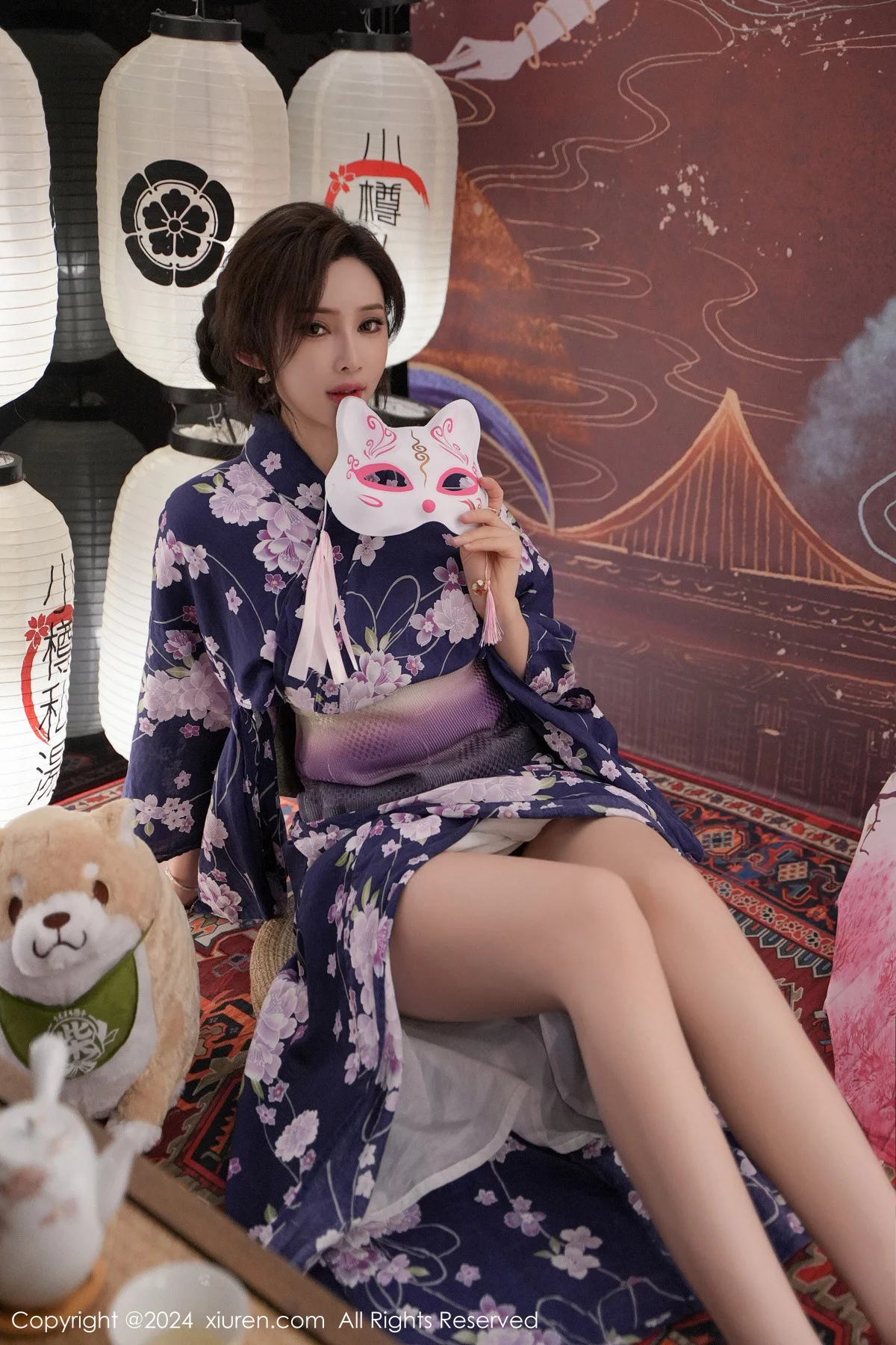 XiuRen第7975期_女神Carol周妍希深蓝色日式和服配超薄肉丝秀丰满身材诱惑写真70P