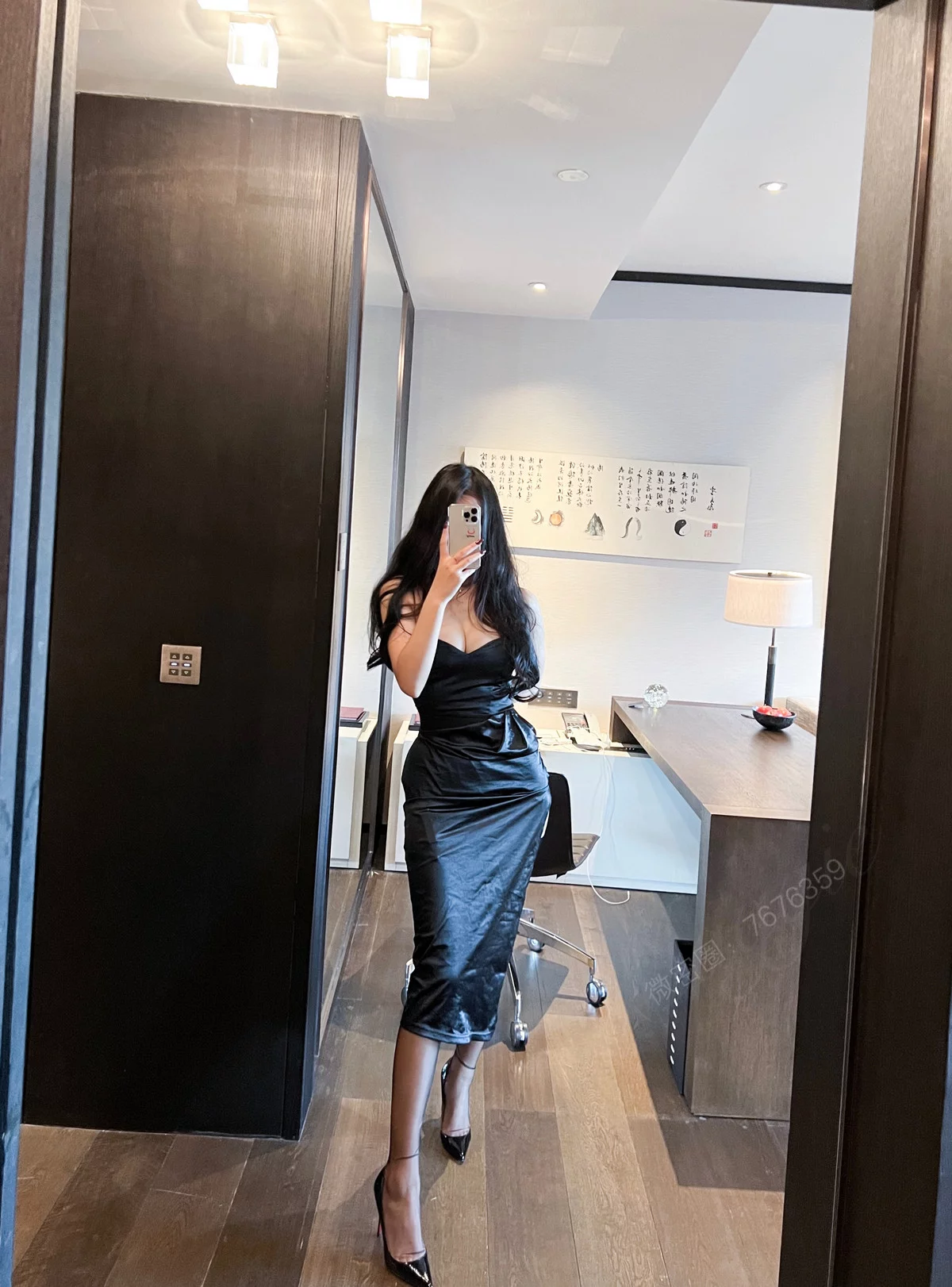 网络美女安乔乔儿cervin无弹力主题性感黑色内衣配黑丝吊袜秀完美身材诱惑写真109P