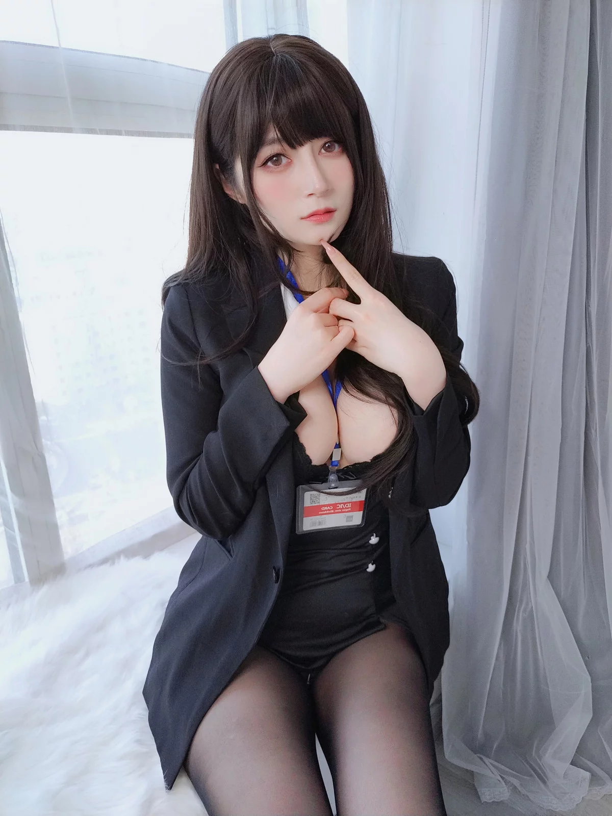 Coser小姐姐白银珍珠秘书主题脱OL制服露性感黑色蕾丝内衣配超薄黑丝诱惑写真168P