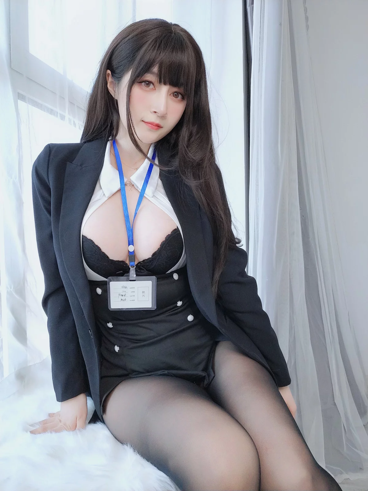 Coser小姐姐白银珍珠秘书主题脱OL制服露性感黑色蕾丝内衣配超薄黑丝诱惑写真168P
