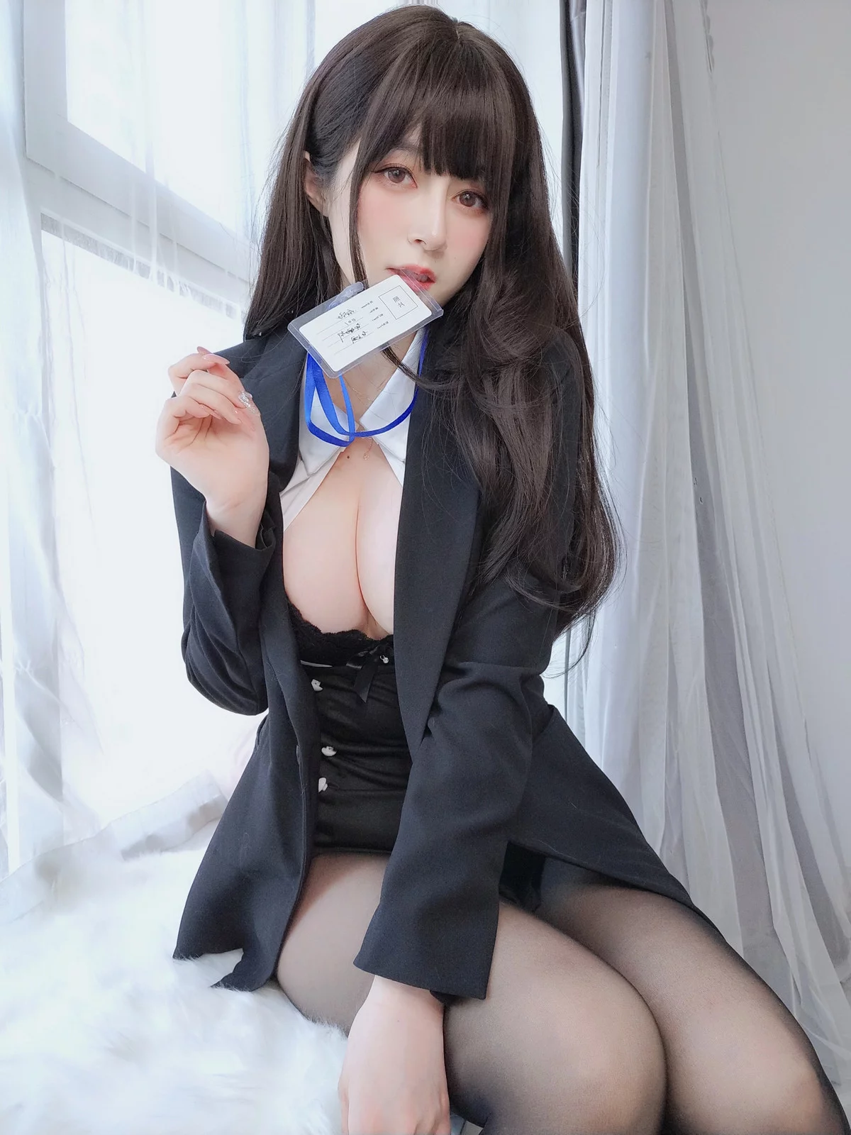 Coser小姐姐白银珍珠秘书主题脱OL制服露性感黑色蕾丝内衣配超薄黑丝诱惑写真168P