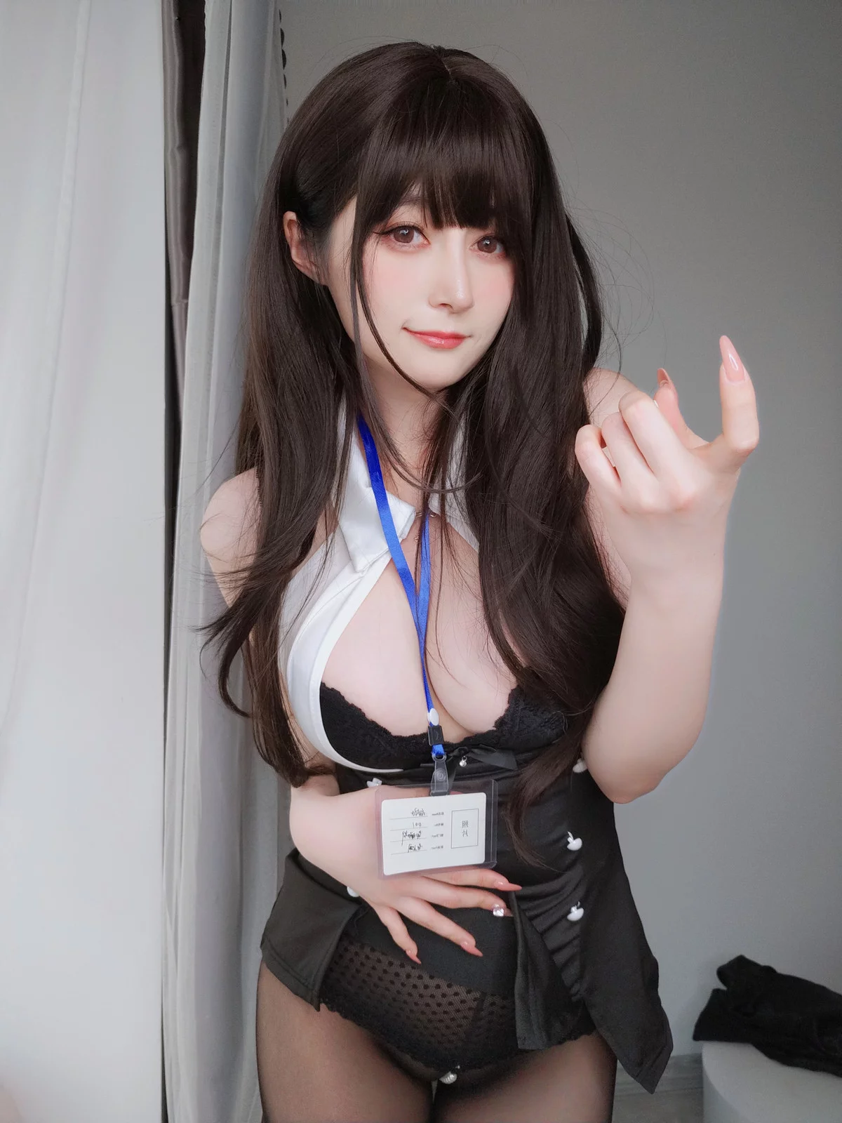 Coser小姐姐白银珍珠秘书主题脱OL制服露性感黑色蕾丝内衣配超薄黑丝诱惑写真168P
