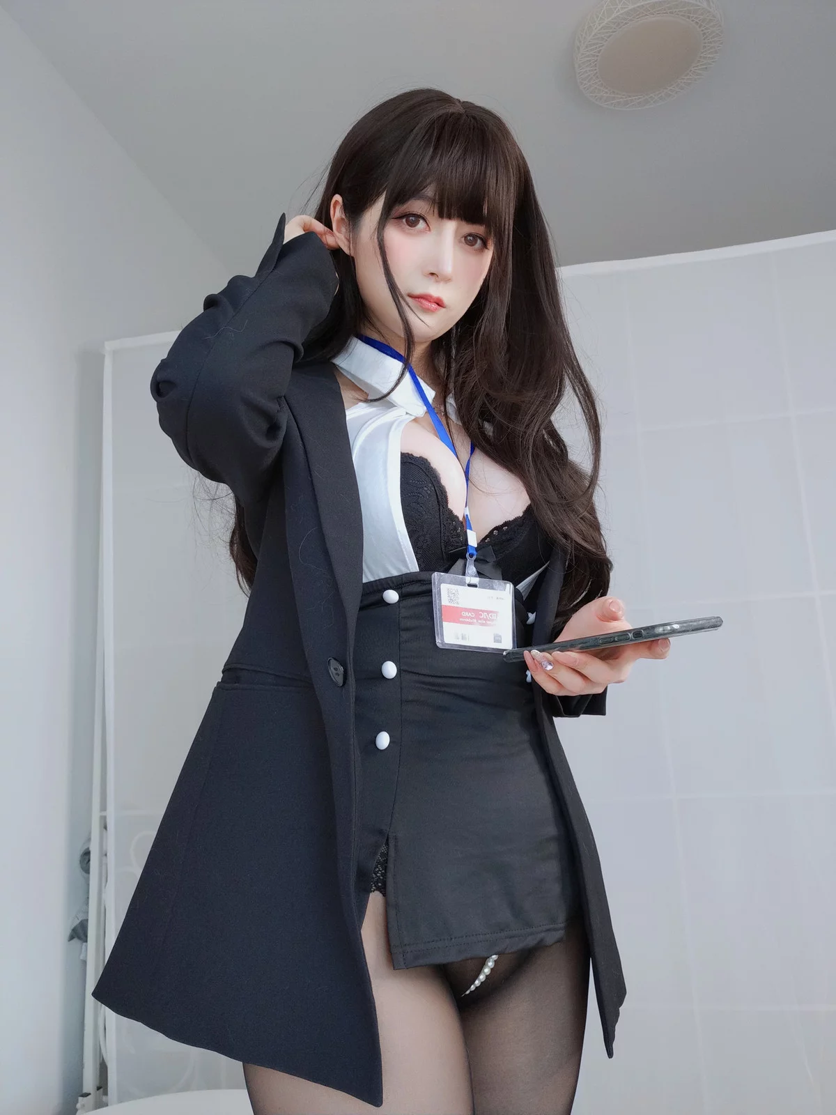 Coser小姐姐白银珍珠秘书主题脱OL制服露性感黑色蕾丝内衣配超薄黑丝诱惑写真168P