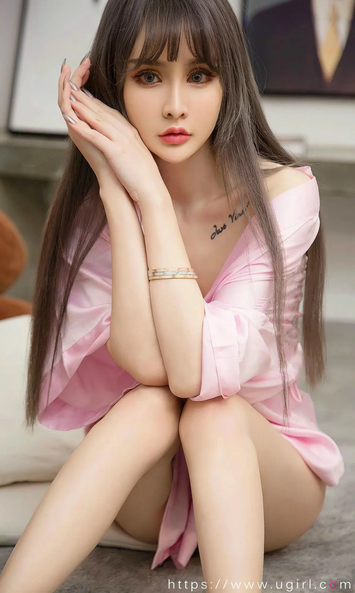 [Ugirls爱尤物]No.2739_模特青树私房性感粉色丝绸睡衣露粉红蕾丝内衣完美诱惑写真35P