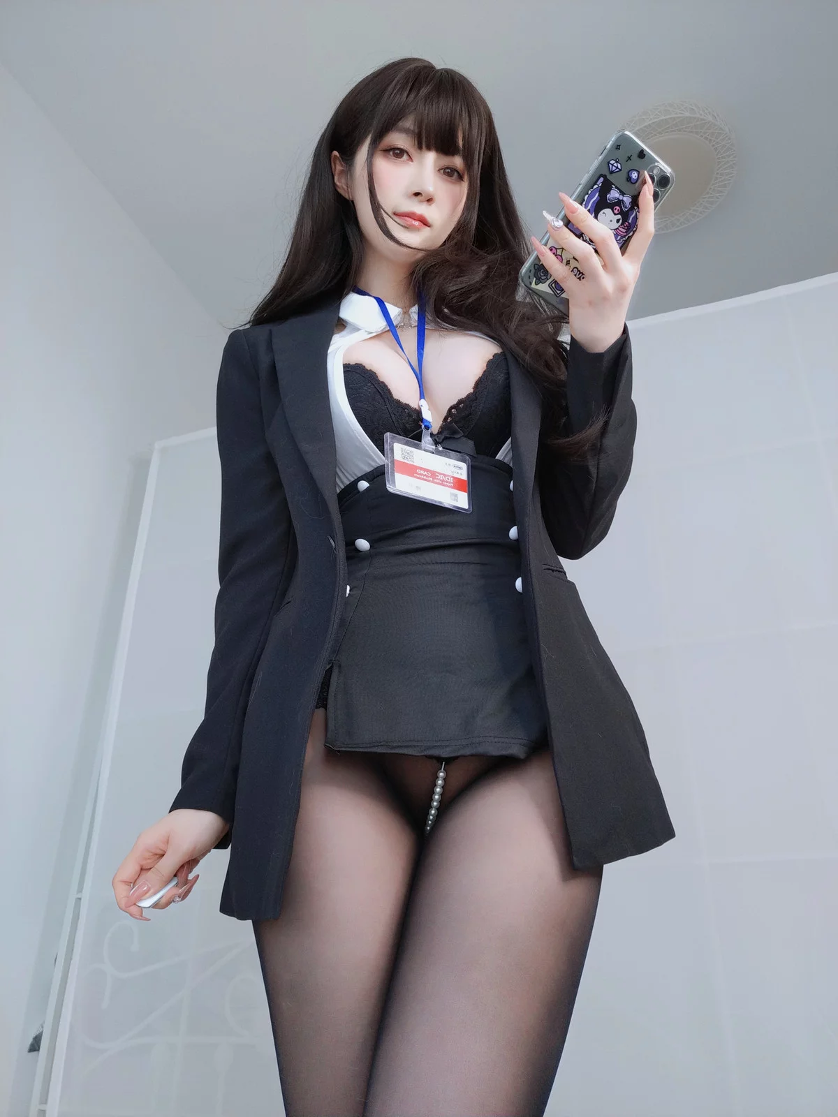 Coser小姐姐白银珍珠秘书主题脱OL制服露性感黑色蕾丝内衣配超薄黑丝诱惑写真168P