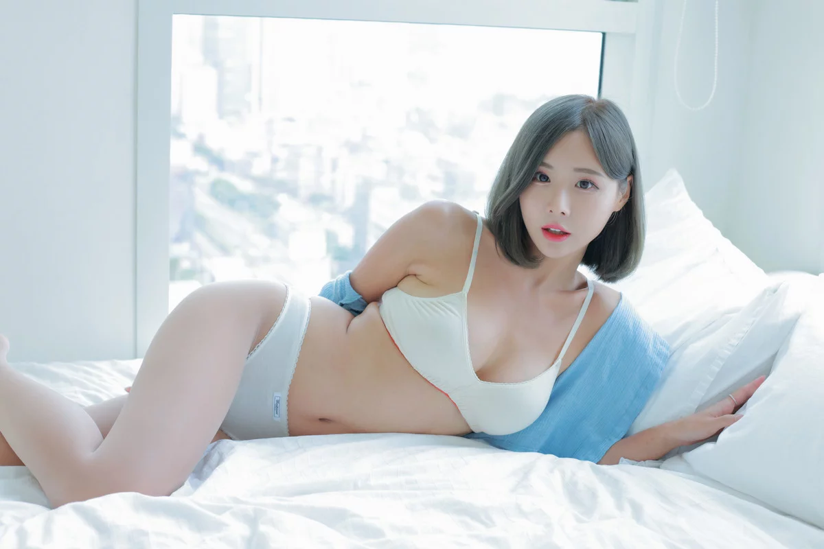 韩国美女模特Habin内衣和视频05主题性感白色内衣+白色连体衣秀丰满身材诱惑写真92P