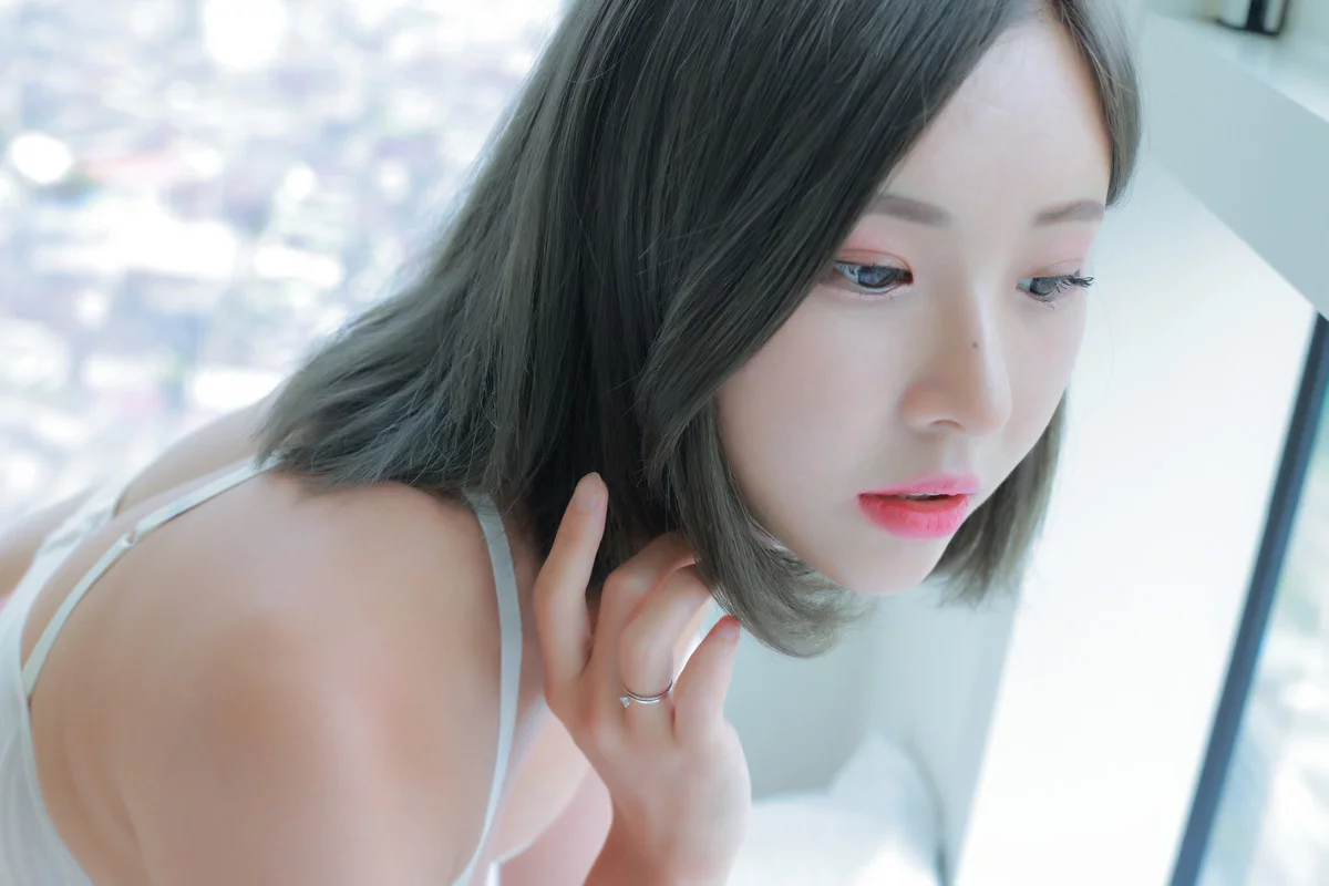 韩国美女模特Habin内衣和视频05主题性感白色内衣+白色连体衣秀丰满身材诱惑写真92P
