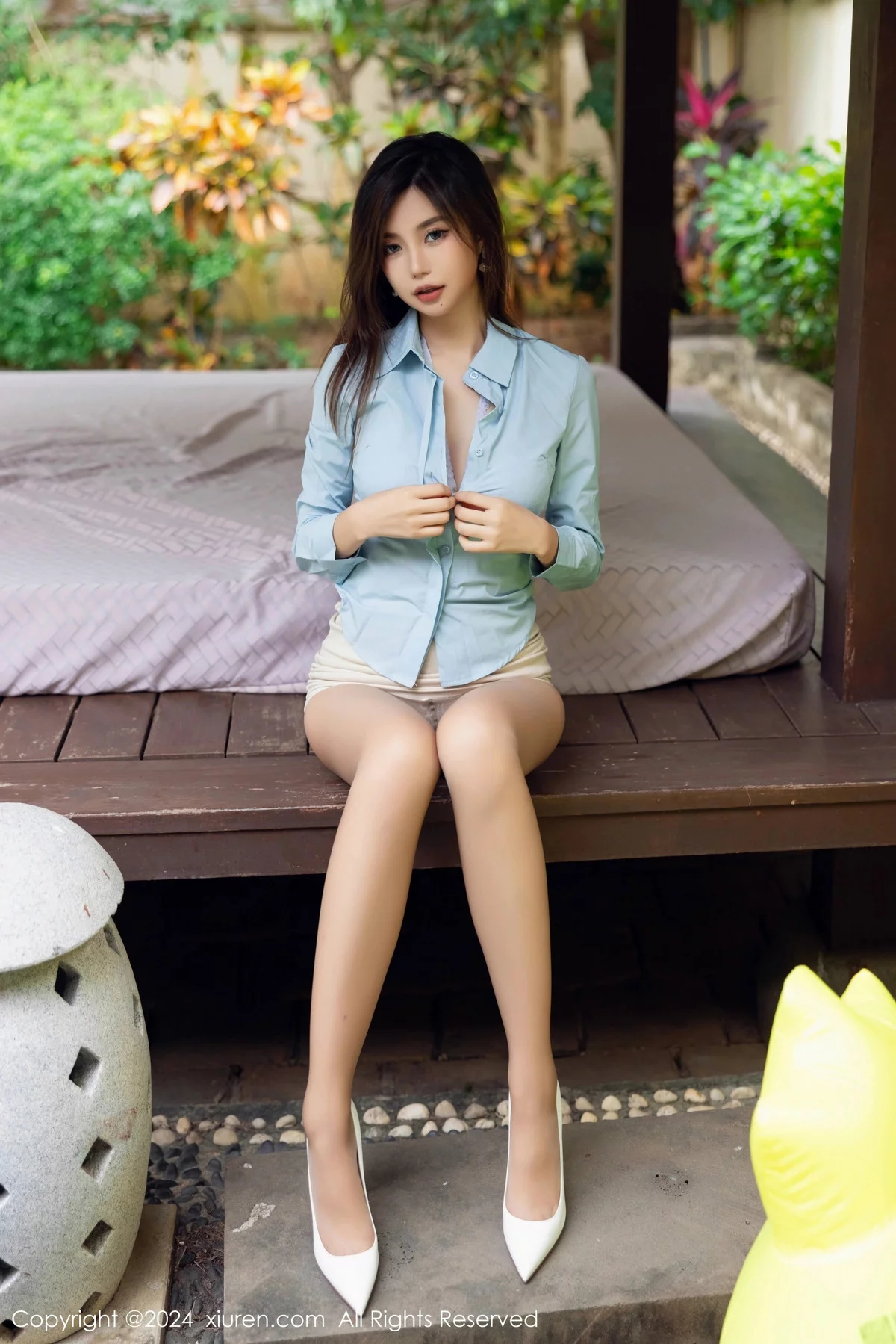 [XiuRen秀人网]No.8094_女神绮里嘉ula性感白色蕾丝内衣配超薄肉丝秀曼妙身姿诱惑写真98P