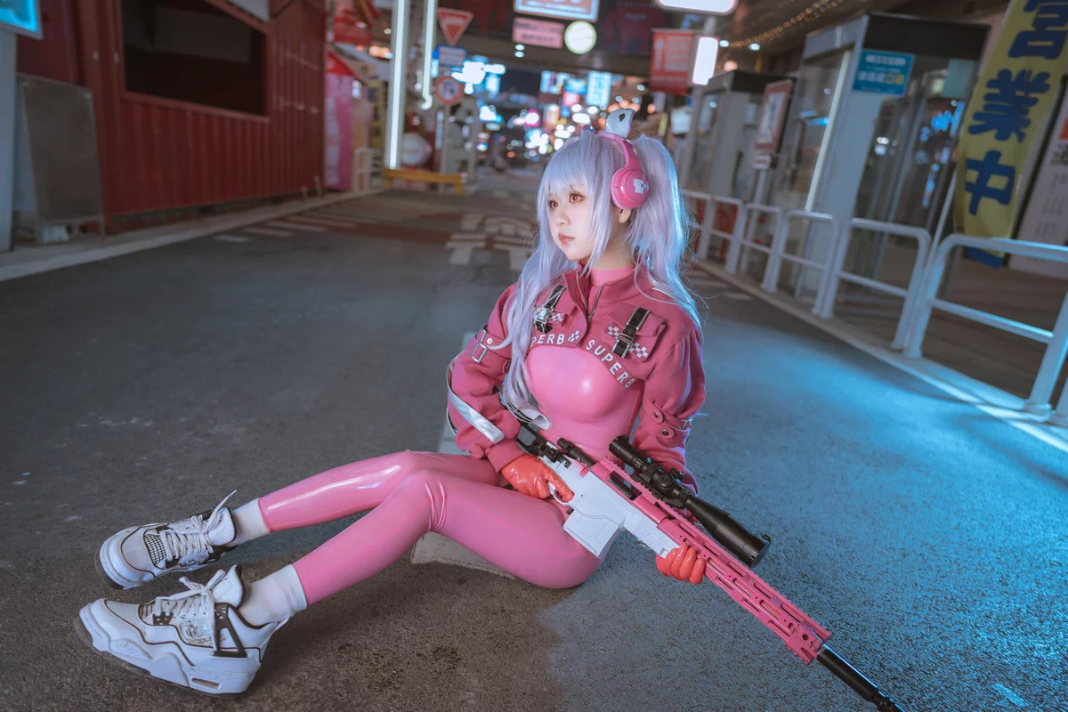 阳光美少女萌芽儿o0爱丽丝主题户外性感粉红连体衣紧身秀凹凸身材撩人诱惑写真108P