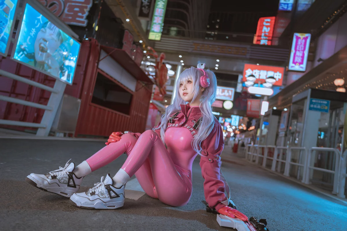 阳光美少女萌芽儿o0爱丽丝主题户外性感粉红连体衣紧身秀凹凸身材撩人诱惑写真108P
