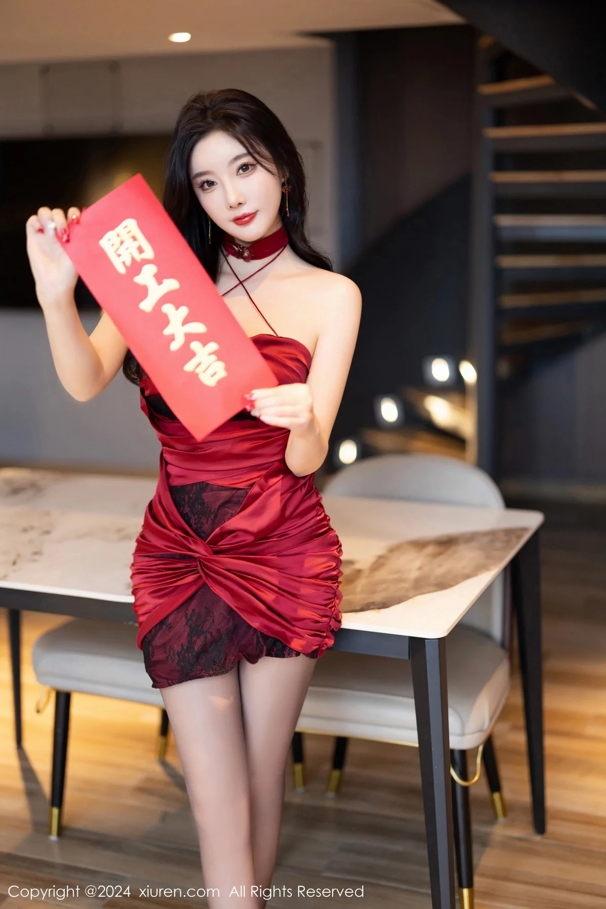 [XiuRen秀人网]No.8103_女神杨晨晨Yome性感连衣短裙+红色蕾丝内衣秀完美身材诱惑写真85P