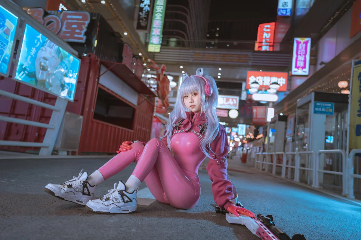阳光美少女萌芽儿o0爱丽丝主题户外性感粉红连体衣紧身秀凹凸身材撩人诱惑写真108P