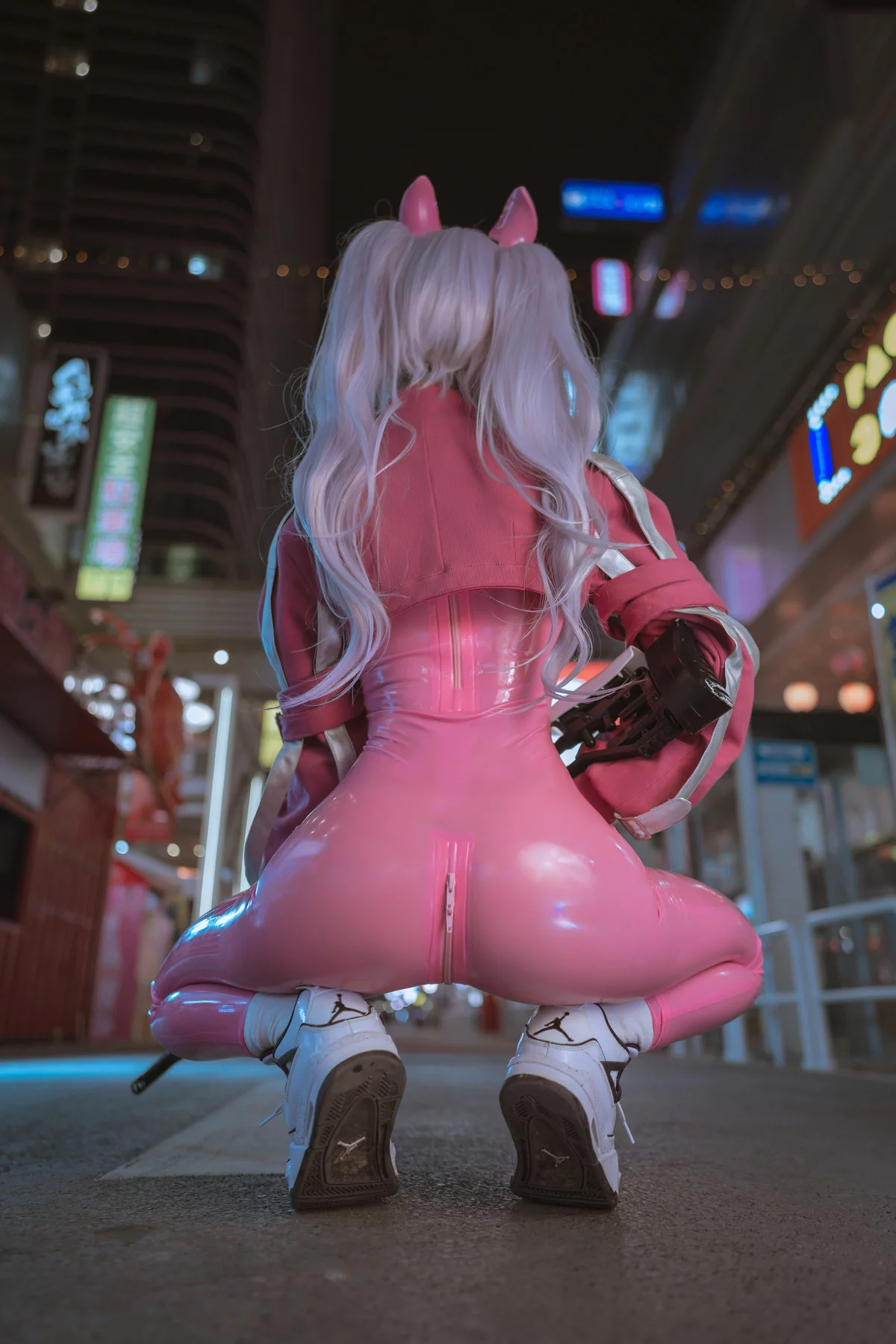 阳光美少女萌芽儿o0爱丽丝主题户外性感粉红连体衣紧身秀凹凸身材撩人诱惑写真108P