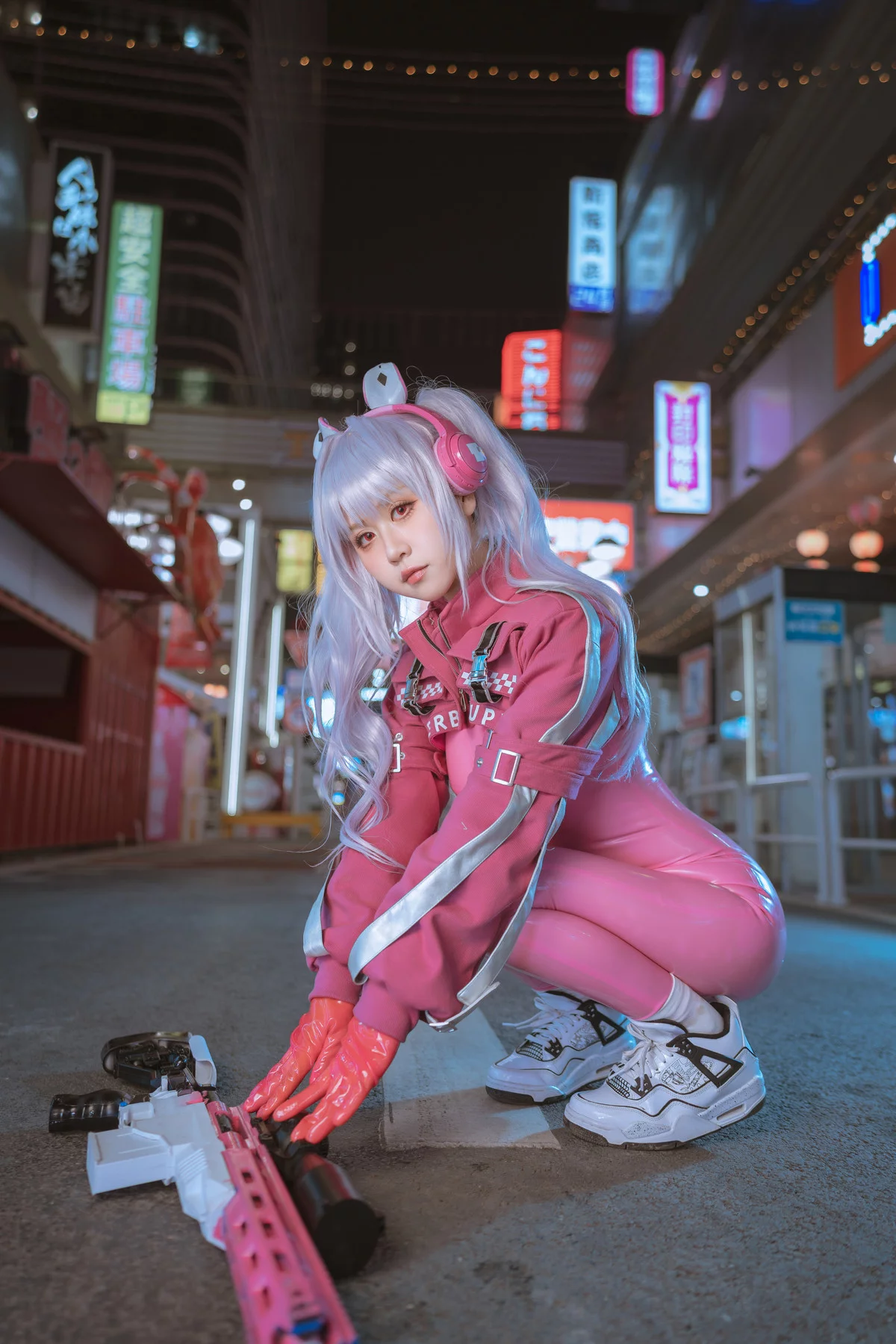 阳光美少女萌芽儿o0爱丽丝主题户外性感粉红连体衣紧身秀凹凸身材撩人诱惑写真108P