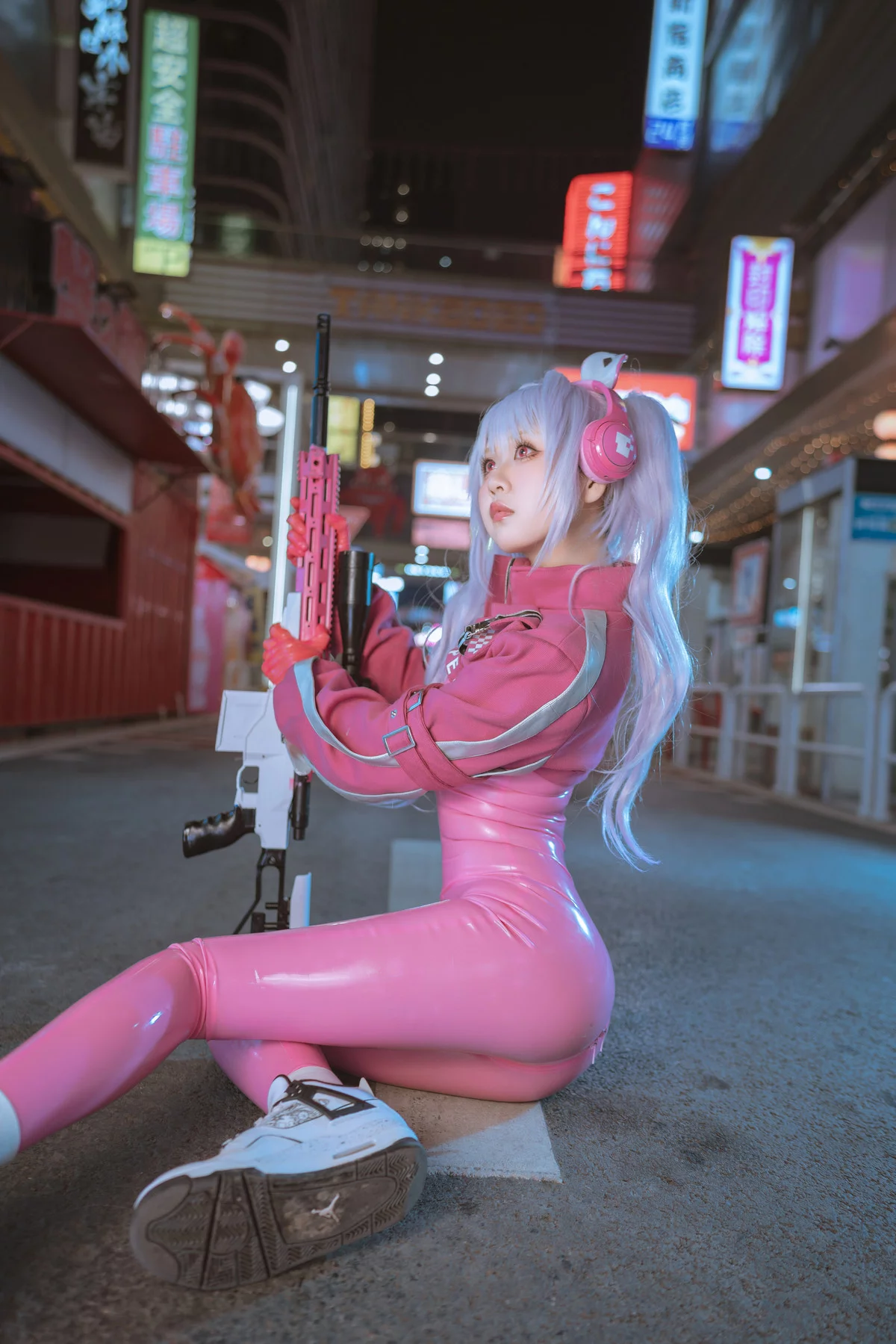 阳光美少女萌芽儿o0爱丽丝主题户外性感粉红连体衣紧身秀凹凸身材撩人诱惑写真108P