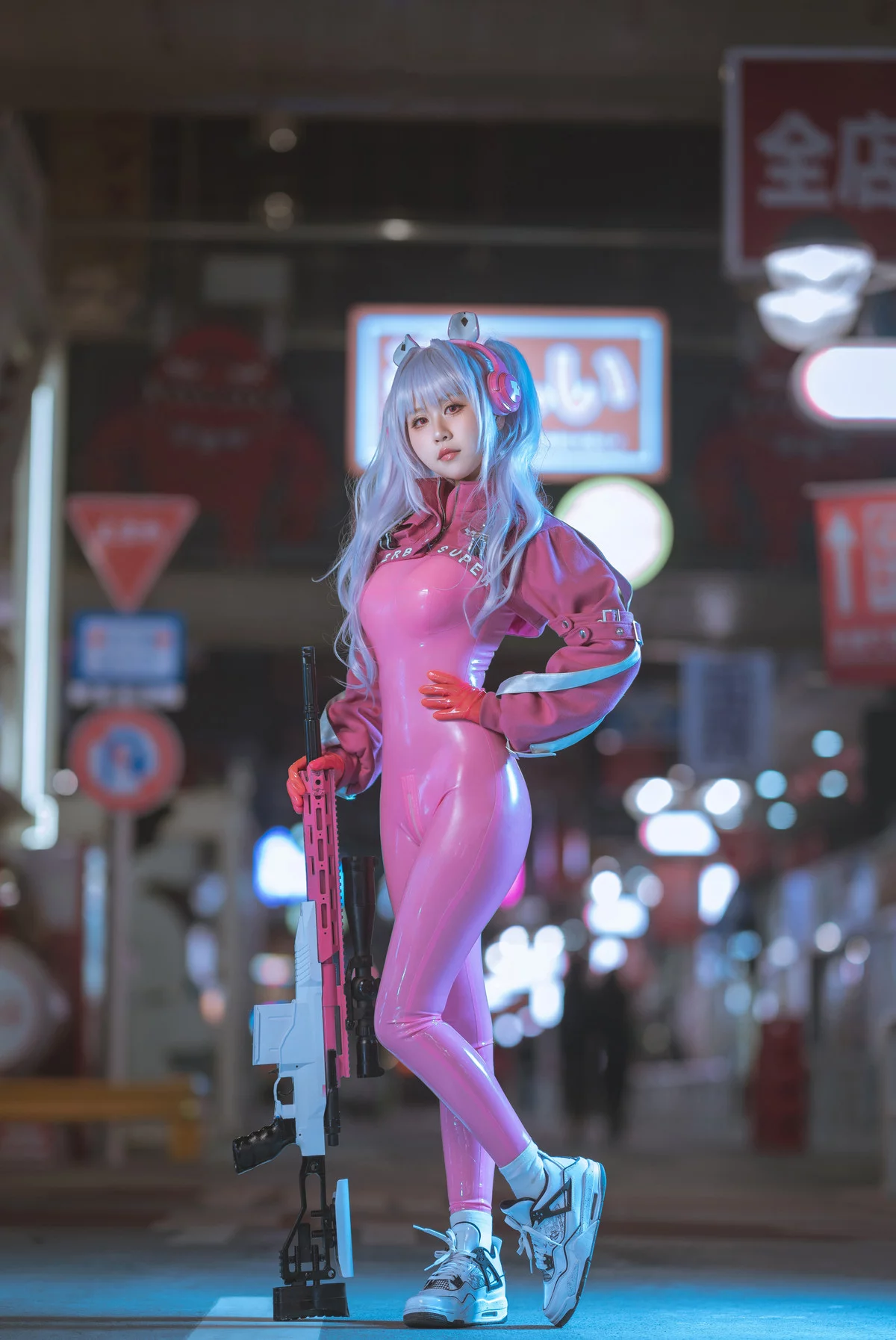 阳光美少女萌芽儿o0爱丽丝主题户外性感粉红连体衣紧身秀凹凸身材撩人诱惑写真108P