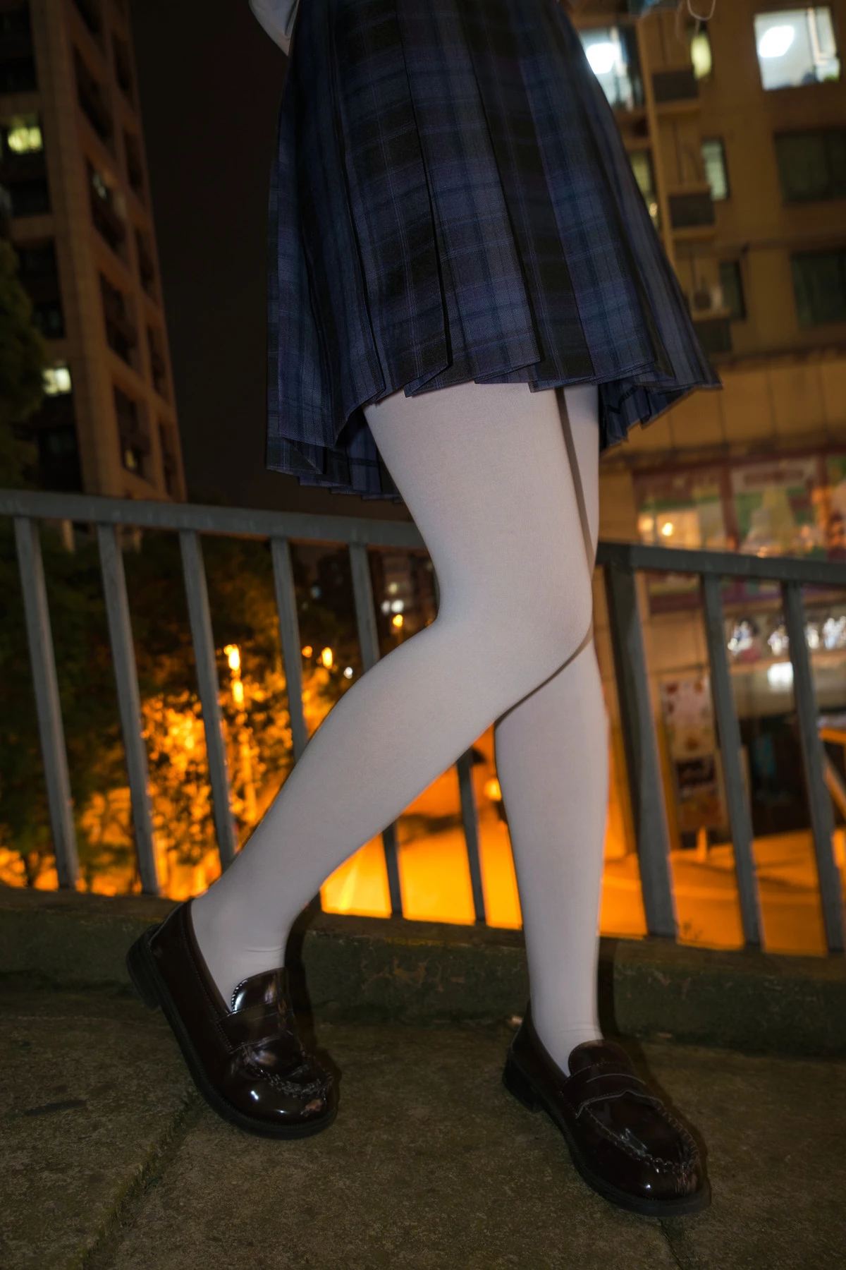 萝莉写真机构森萝财团月下002小夜主题户外性感白T配格子短裙露超薄白丝诱惑写真102P