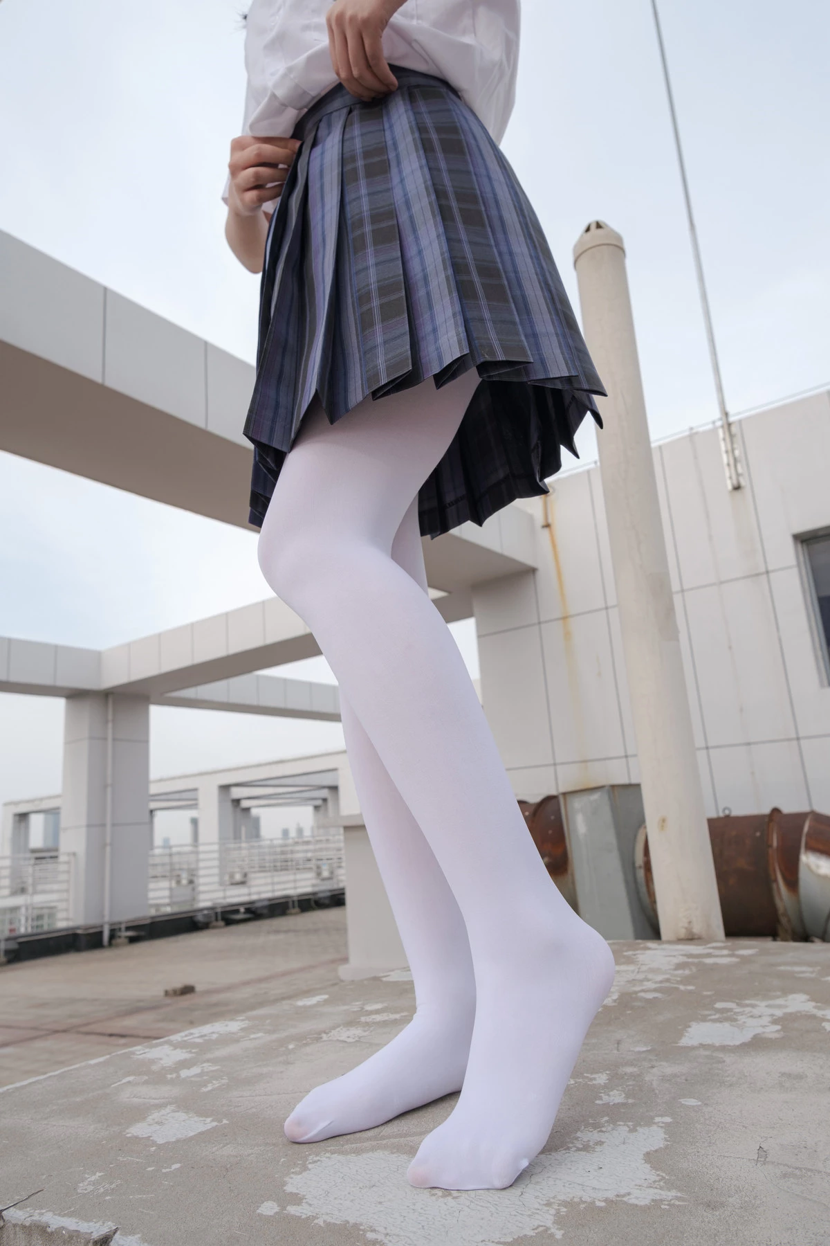 萝莉写真机构森萝财团月下002小夜主题户外性感白T配格子短裙露超薄白丝诱惑写真102P