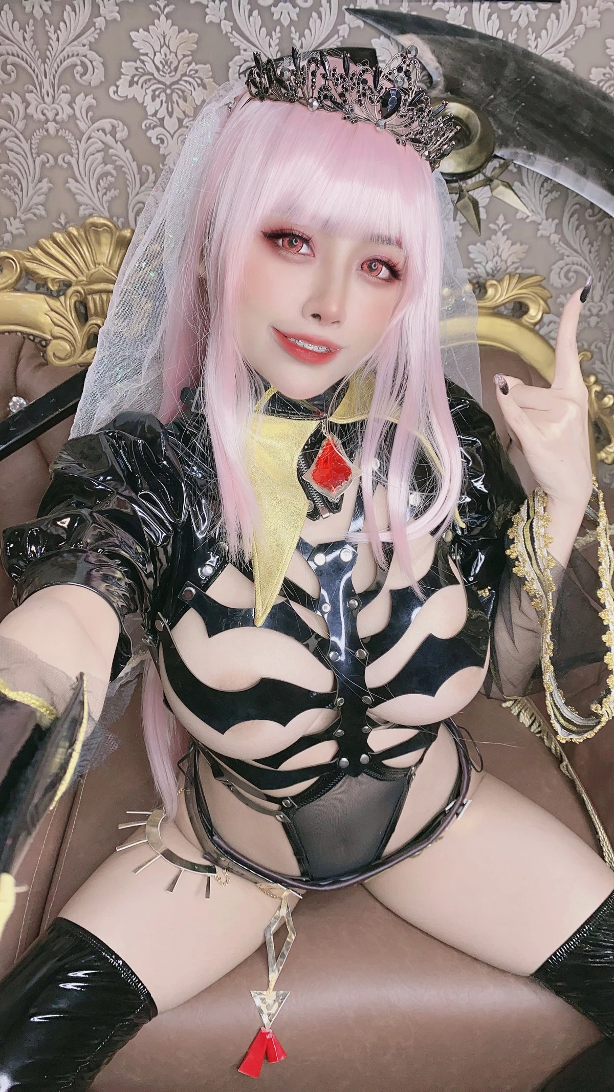 日本性感萝莉Byoru-Mori Calliope主题性感黑色情趣连体服配黑皮袜秀翘臀美腿诱惑写真47P