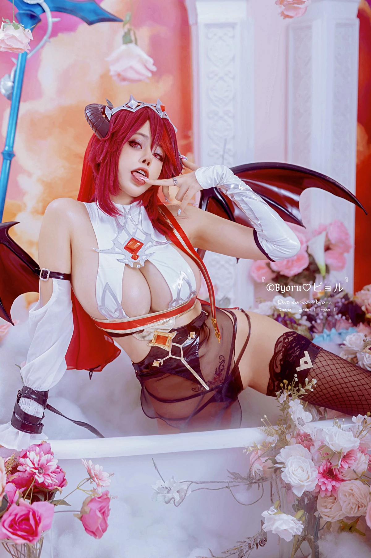 日本性感萝莉Byoru-Rosaria主题恶魔装扮性感情趣服饰配黑丝网袜秀惹火身材极致诱惑写真33P