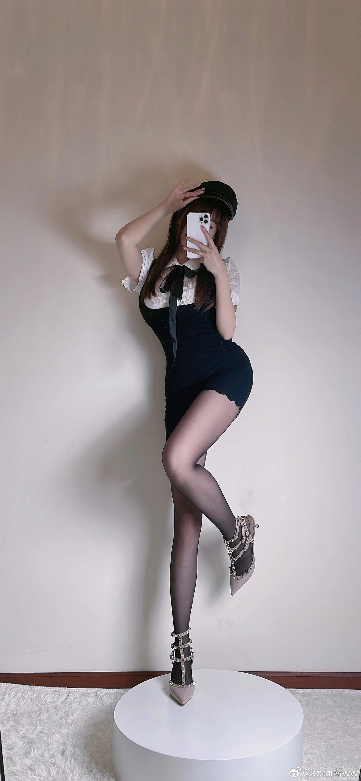 网络美女miko酱ww微博付费合集1主题性感蜘蛛侠服饰+内衣系列秀完美身材迷人诱惑写真360P