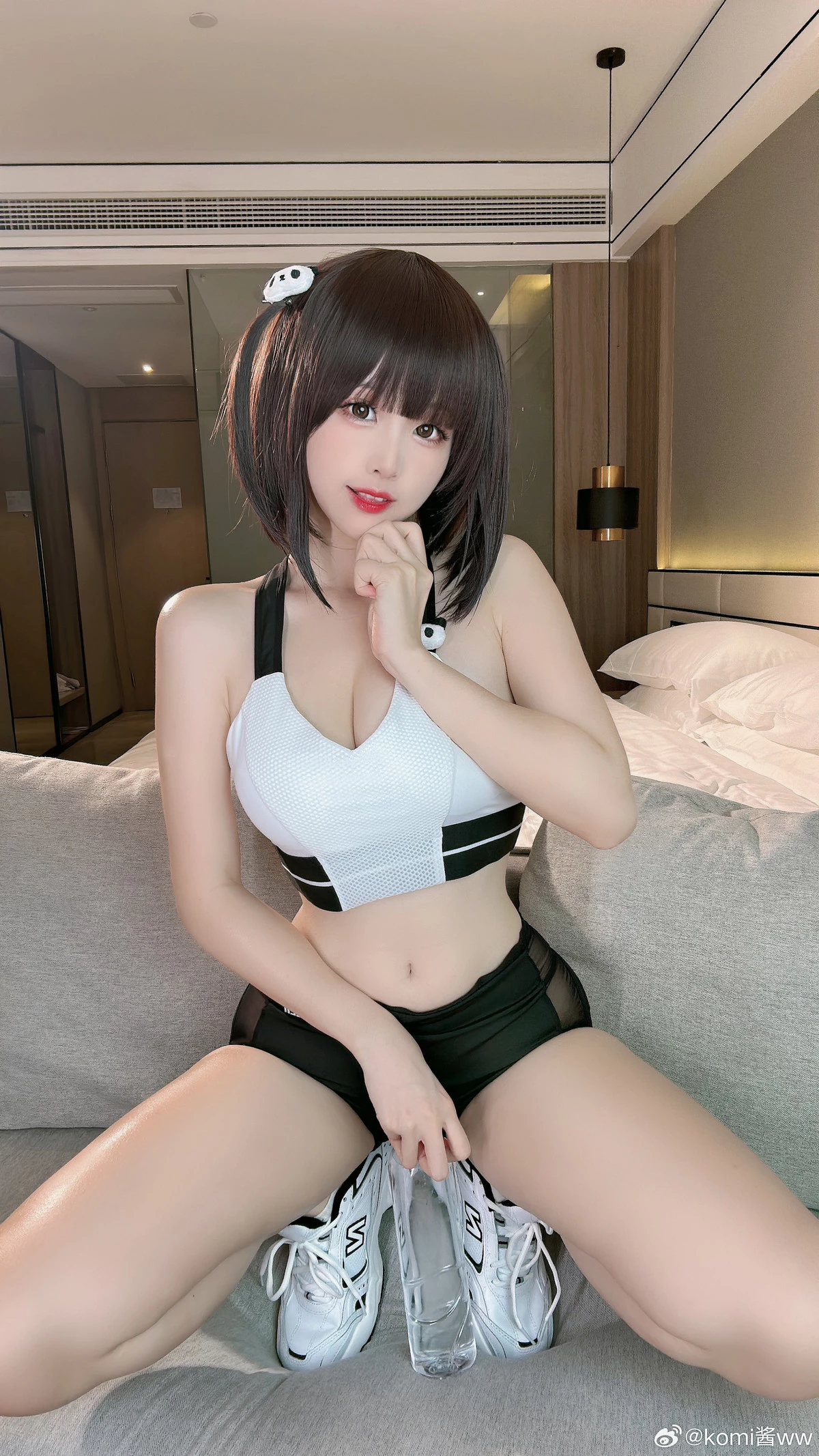 网络美女miko酱ww微博付费合集1主题性感蜘蛛侠服饰+内衣系列秀完美身材迷人诱惑写真360P
