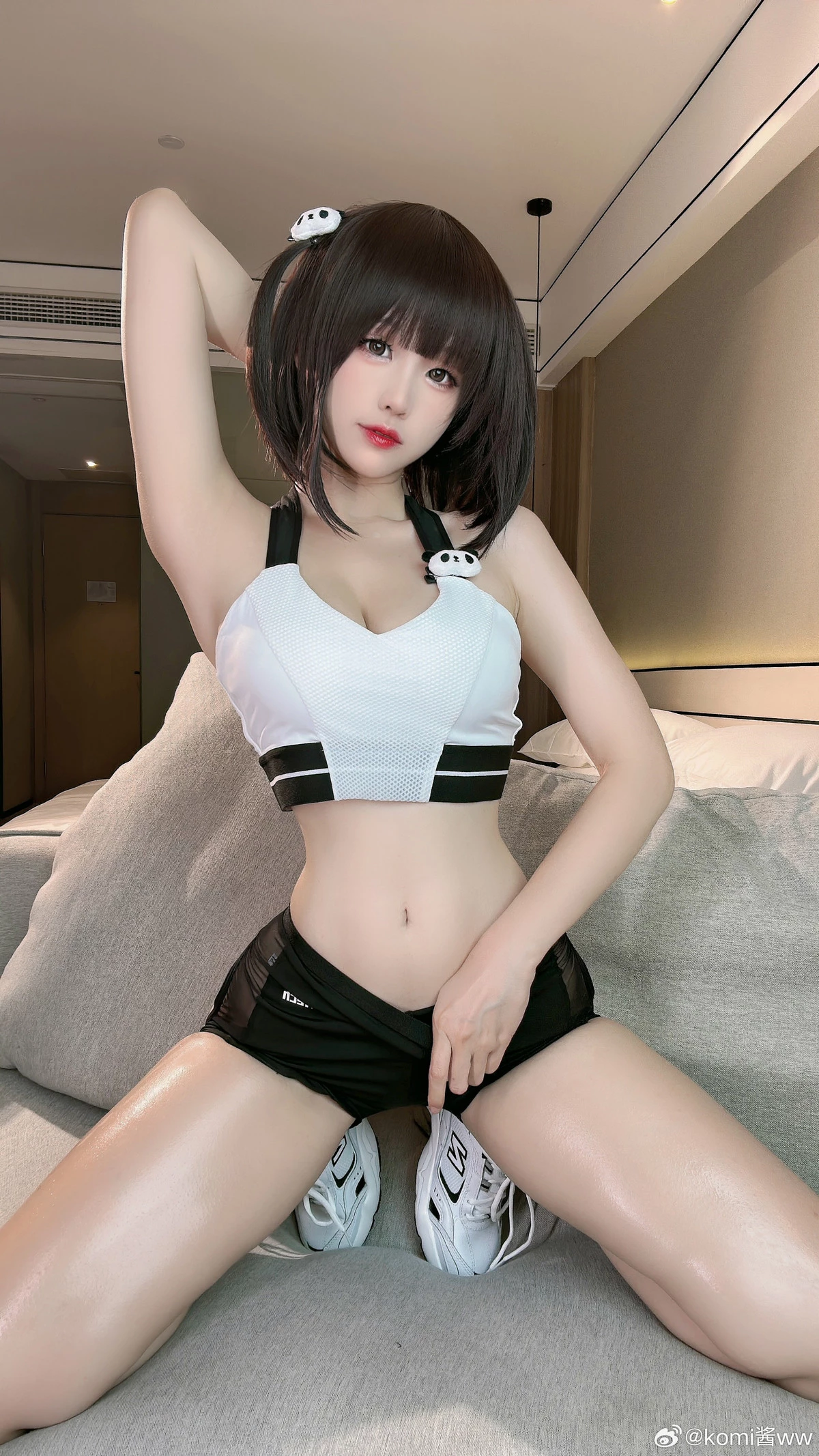 网络美女miko酱ww微博付费合集1主题性感蜘蛛侠服饰+内衣系列秀完美身材迷人诱惑写真360P