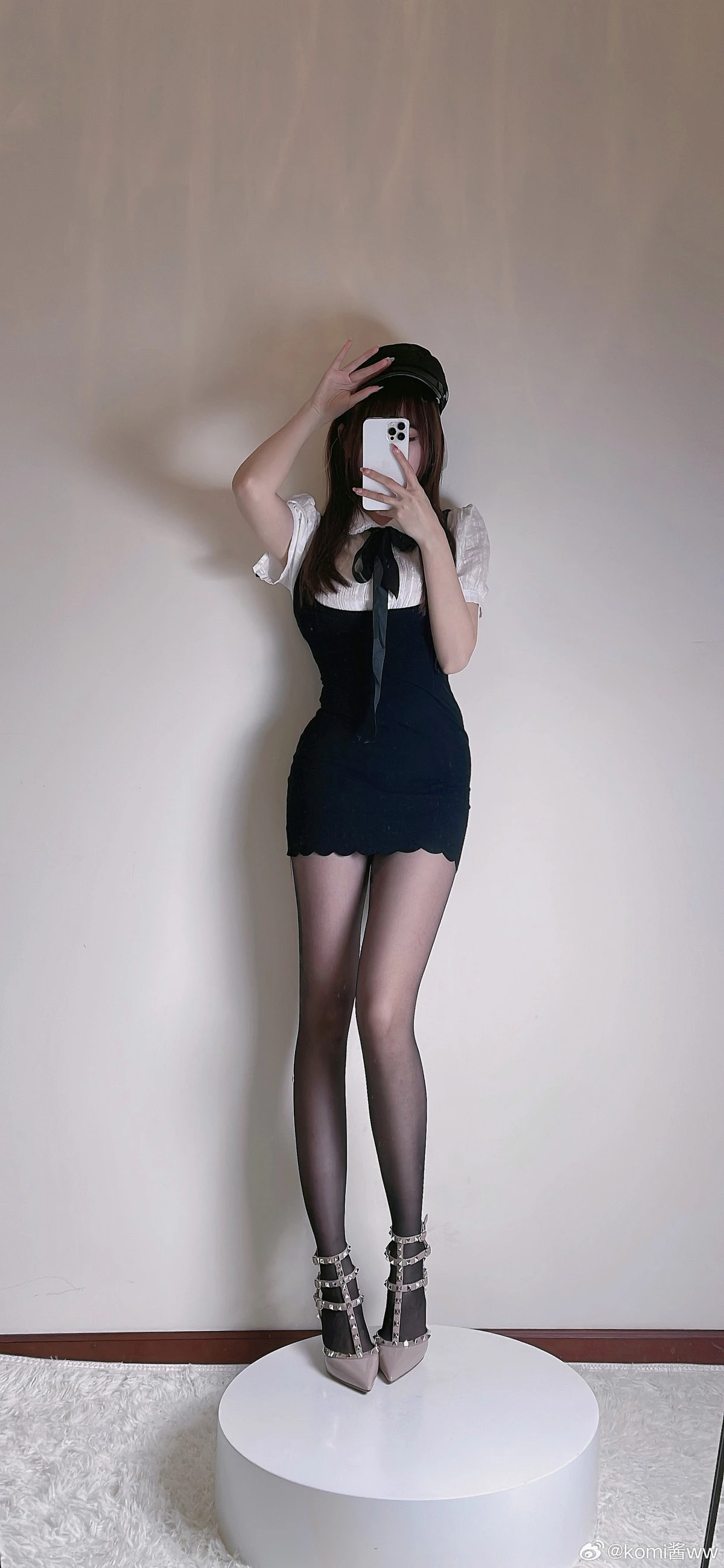网络美女miko酱ww微博付费合集1主题性感蜘蛛侠服饰+内衣系列秀完美身材迷人诱惑写真360P