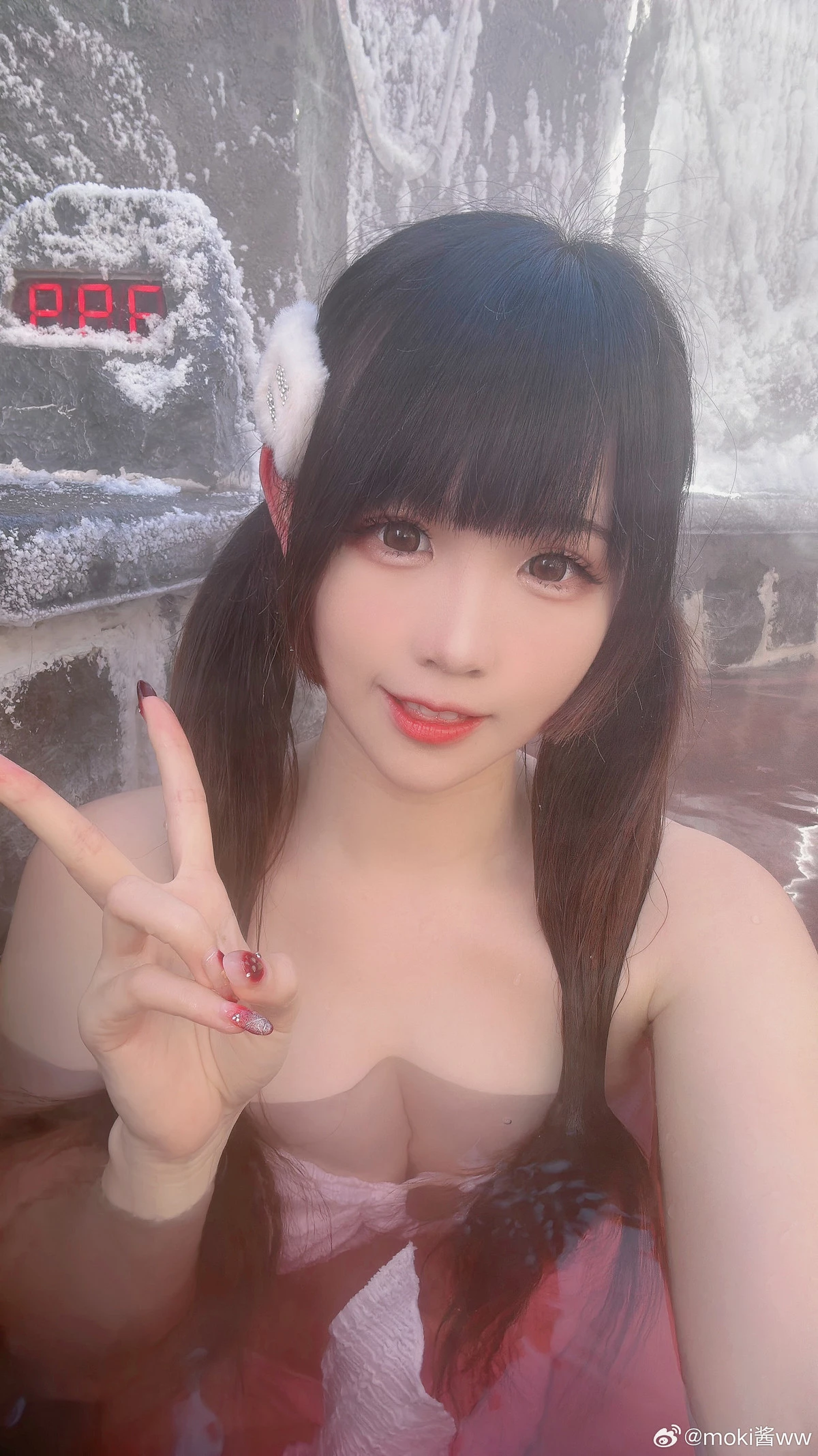 网络美女miko酱ww微博付费合集1主题性感蜘蛛侠服饰+内衣系列秀完美身材迷人诱惑写真360P