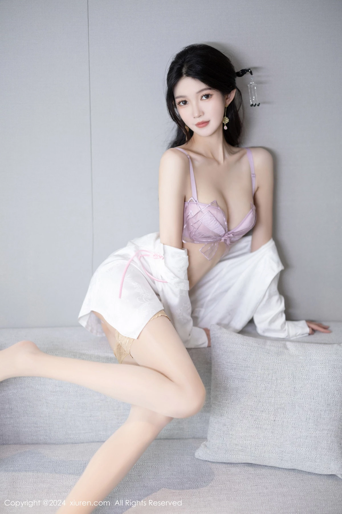 XiuRen第8347期_模特程程程私房性感紫色内衣配诱人丝袜秀曼妙身姿迷人诱惑写真85P