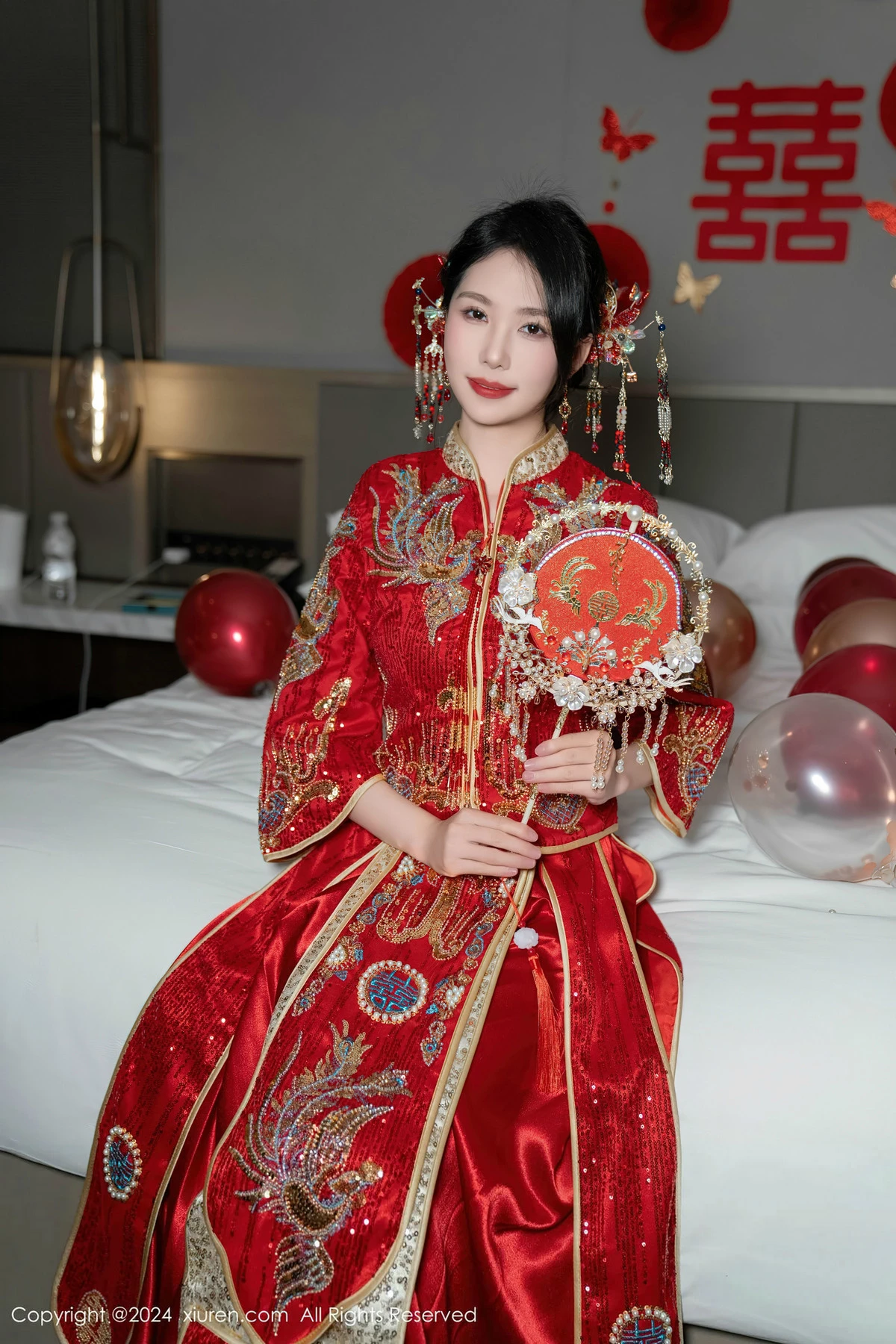 XiuRen第8376期_模特利世性感红色新娘妆露红色内衣配超薄闪亮肉丝完美诱惑写真95P