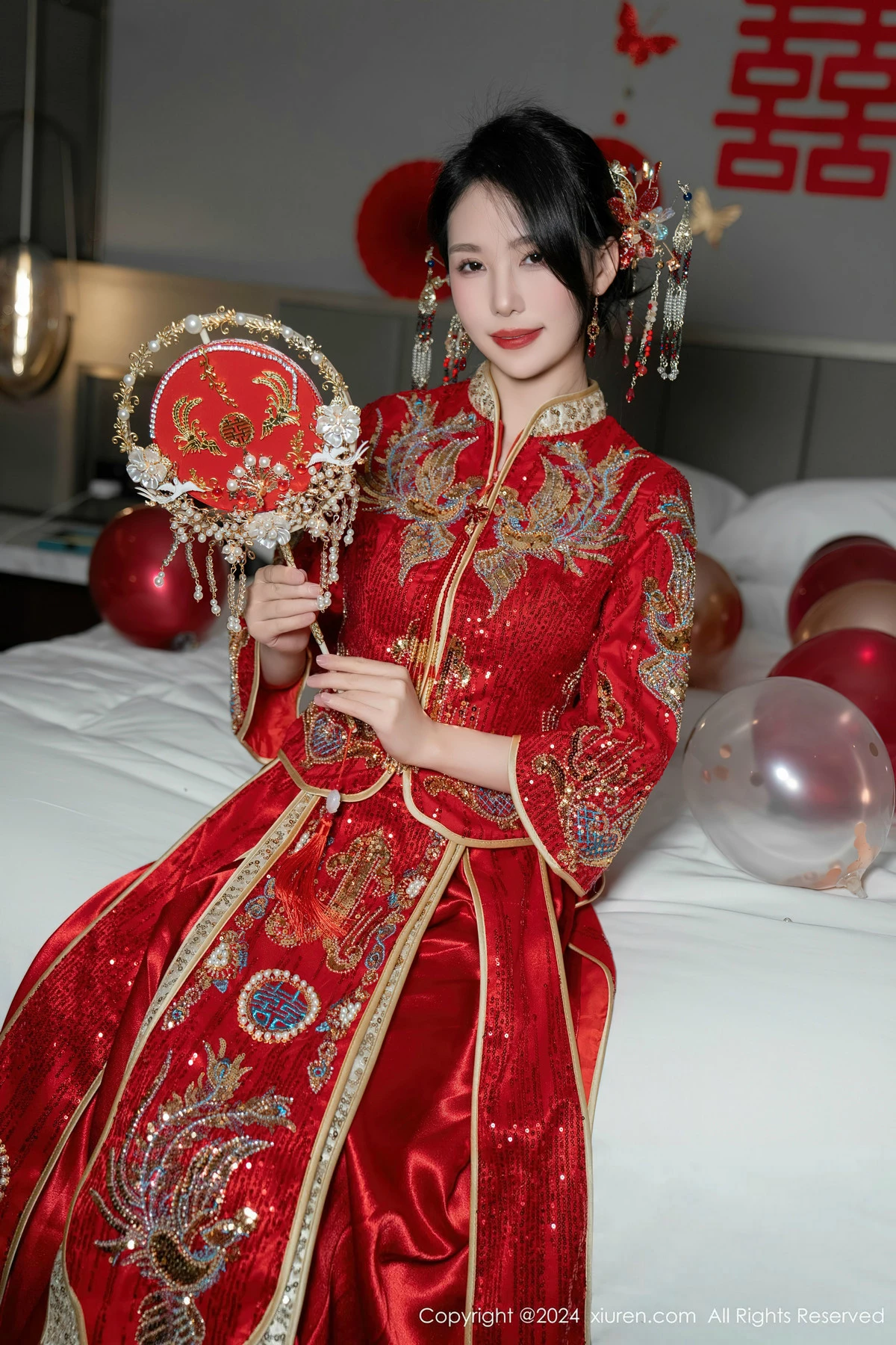XiuRen第8376期_模特利世性感红色新娘妆露红色内衣配超薄闪亮肉丝完美诱惑写真95P