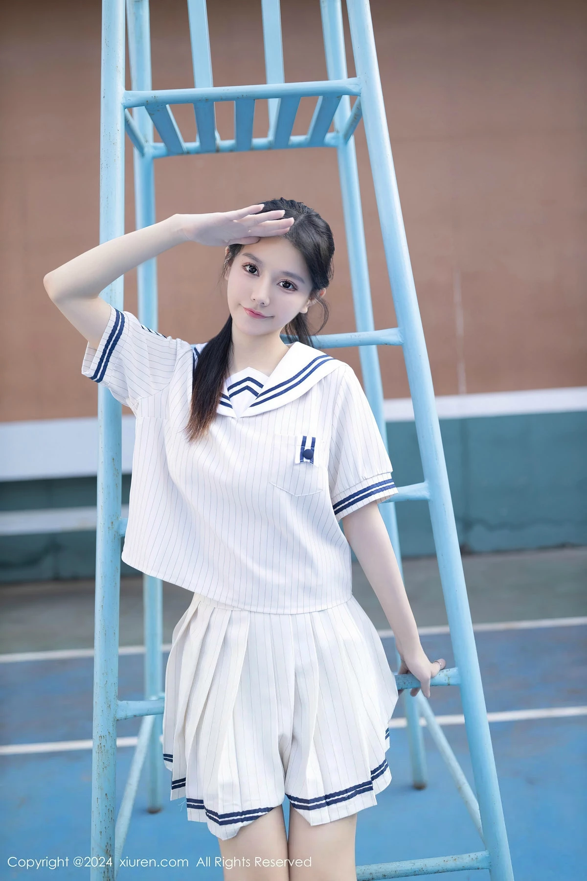 XiuRen第8280期_模特幼幼性感白色学生短裙制服露白色内衣秀完美身材诱惑写真80P