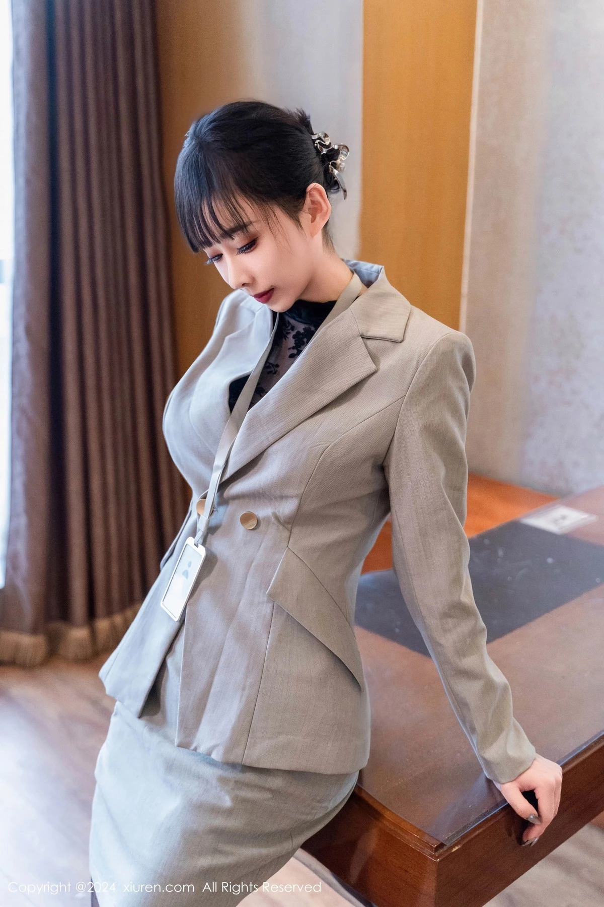 XiuRen第8290期_模特宝宝甜办公室OL制服露黑色缕空连体衣配超薄黑丝诱惑写真69P